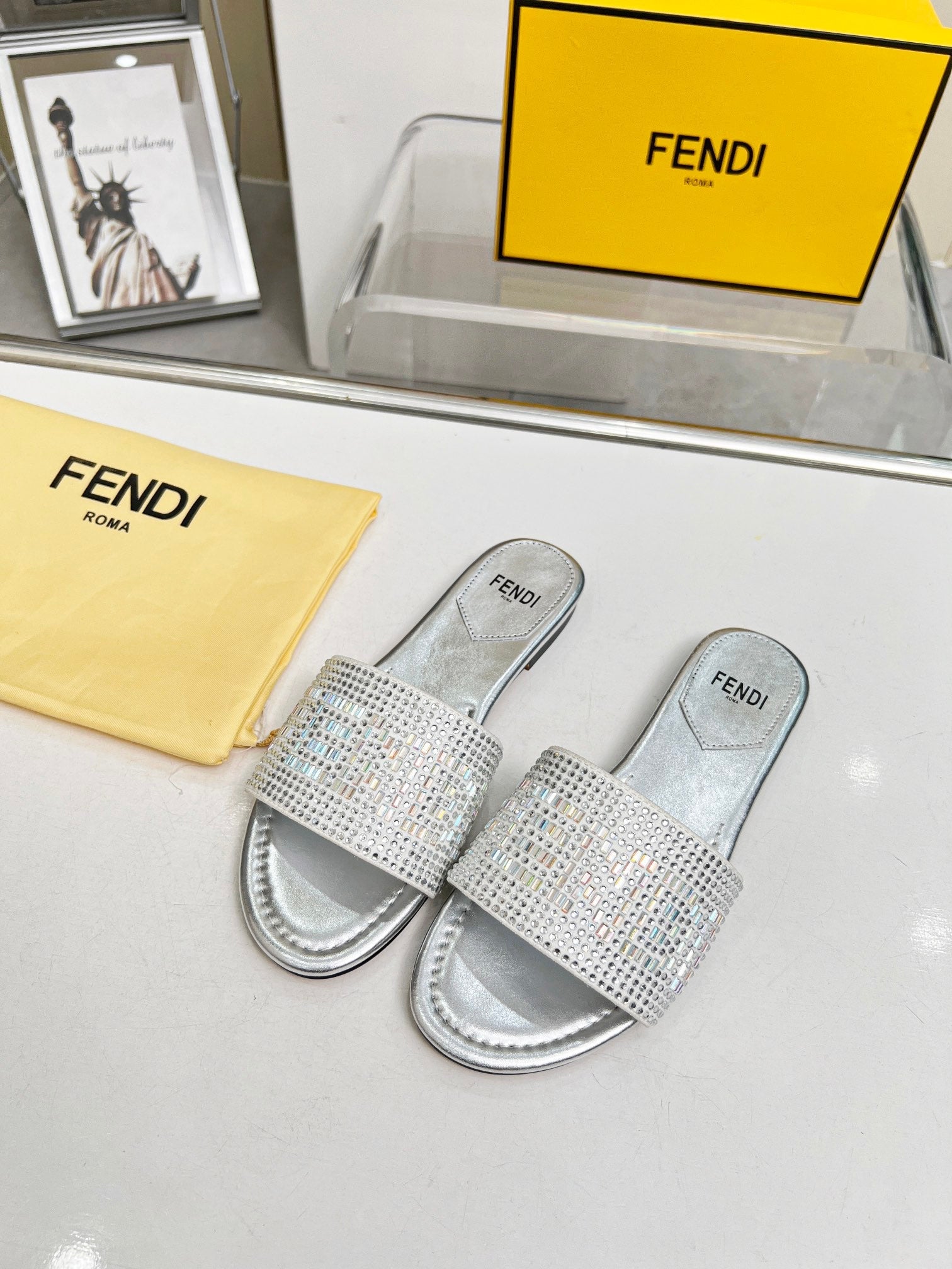 Luxury Shoes - FED - 070
