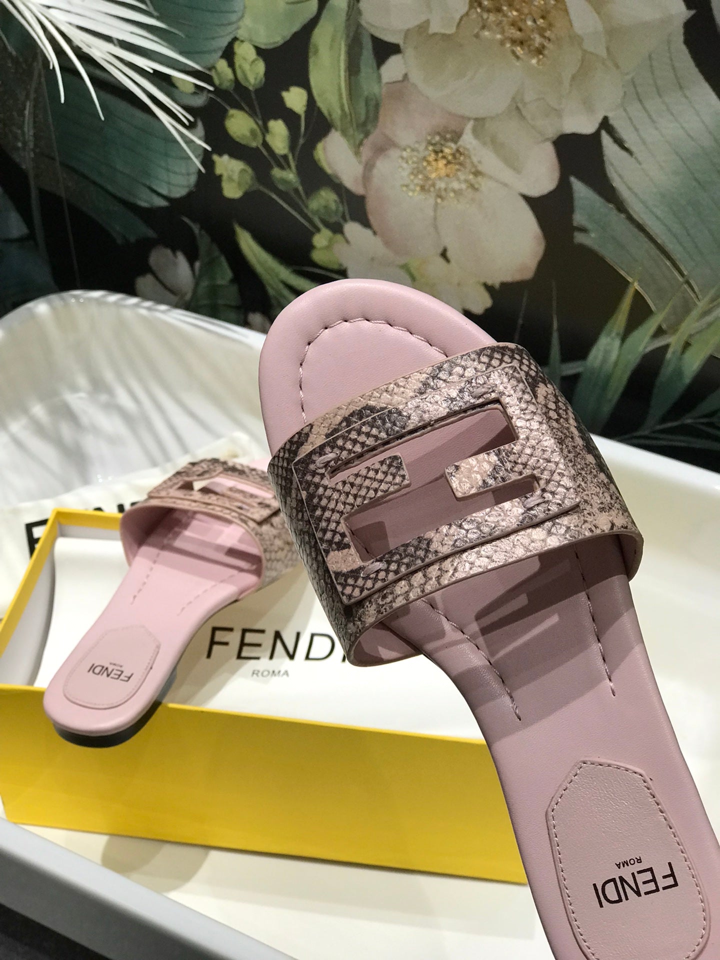 Luxury Shoes - FED - 062