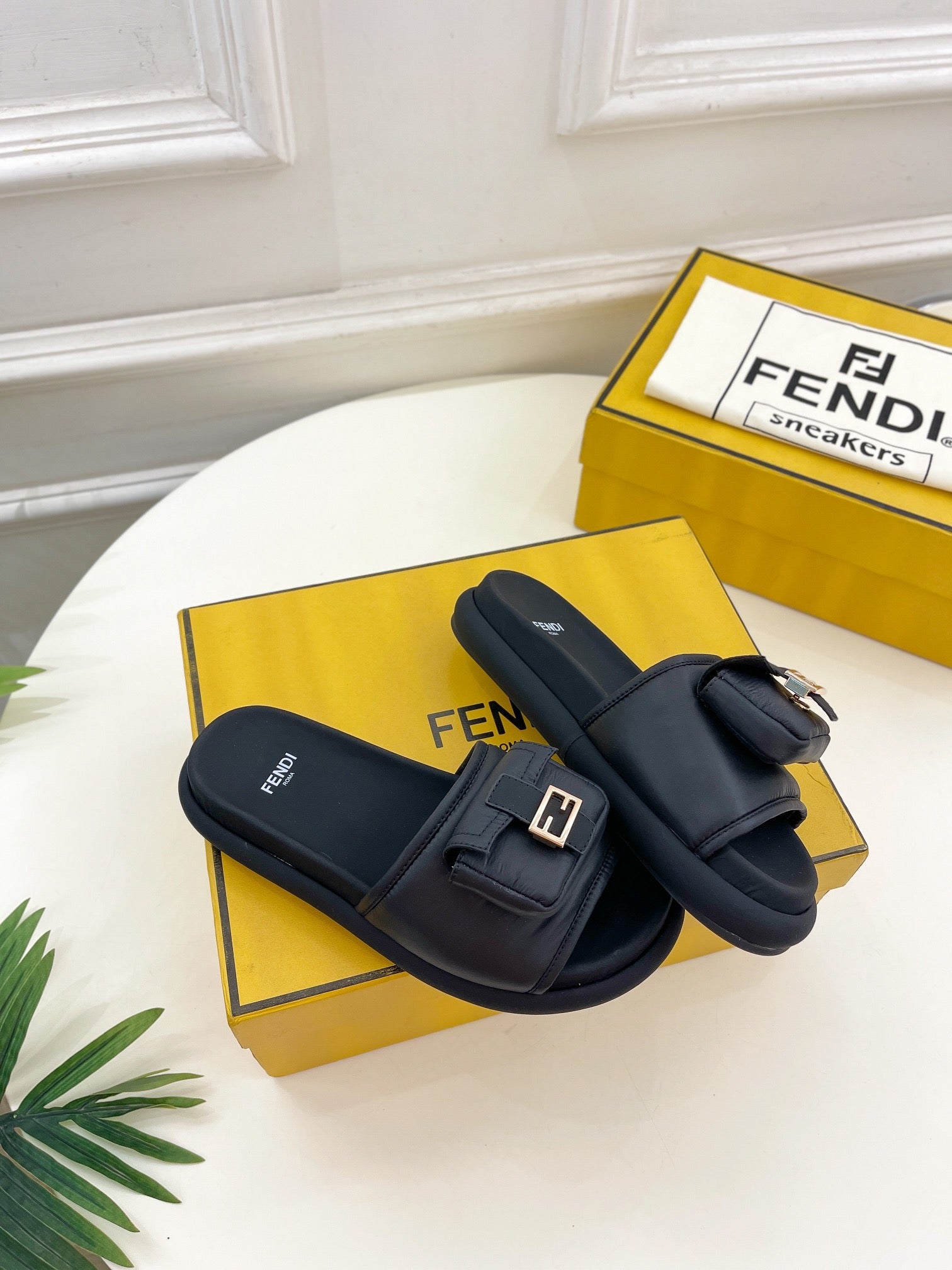 Luxury Shoes - FED - 064