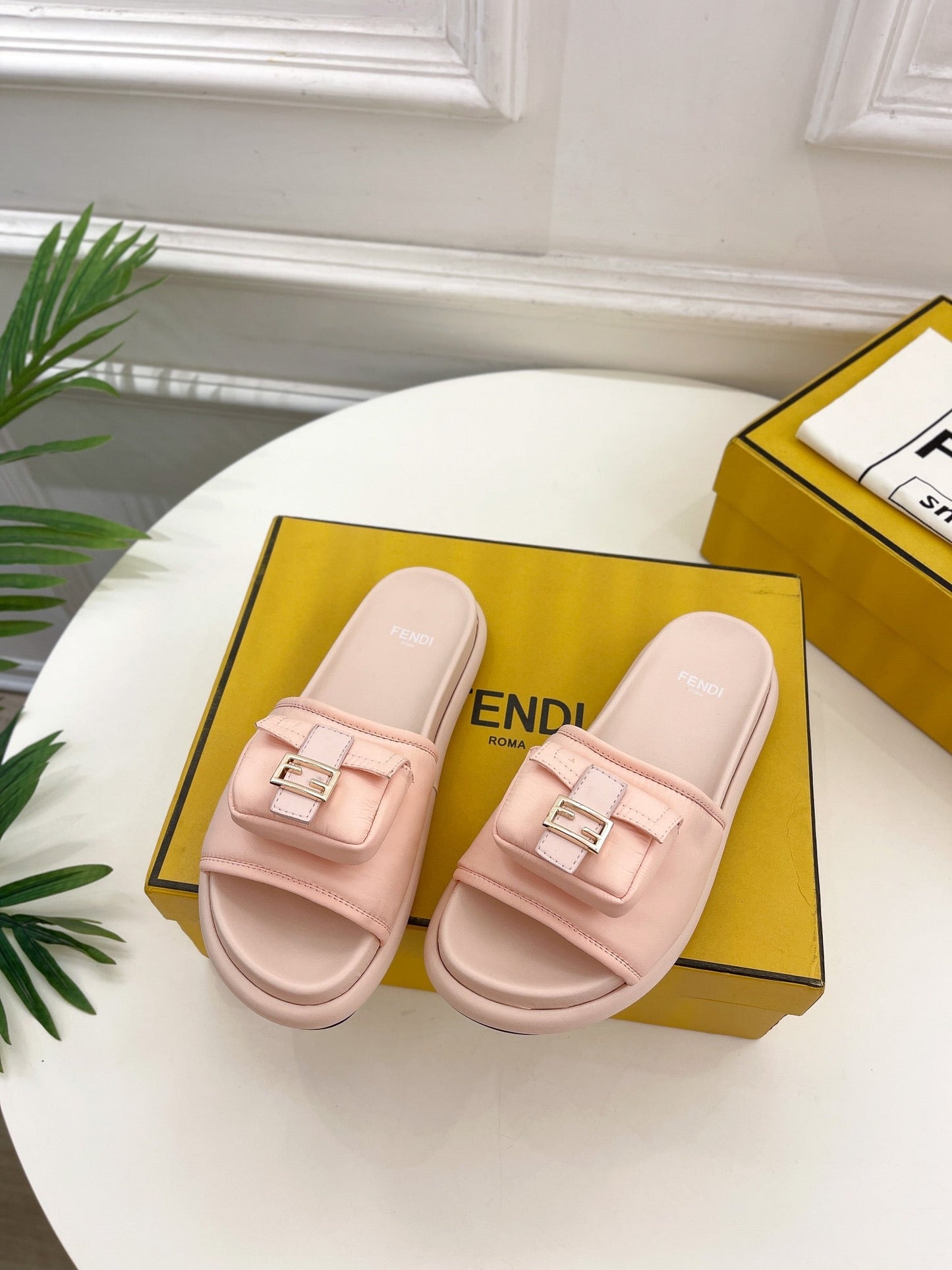 Luxury Shoes - FED - 066