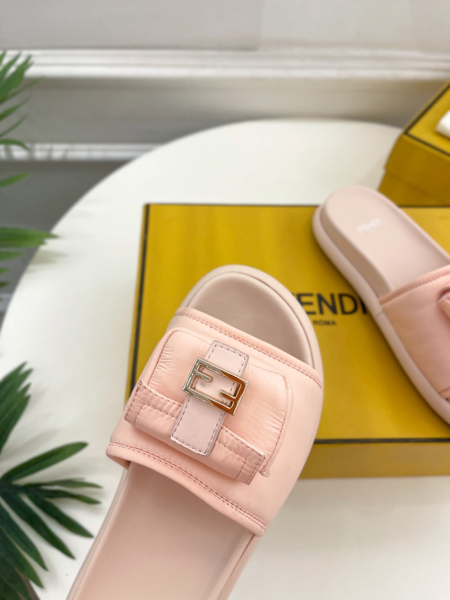 Luxury Shoes - FED - 066