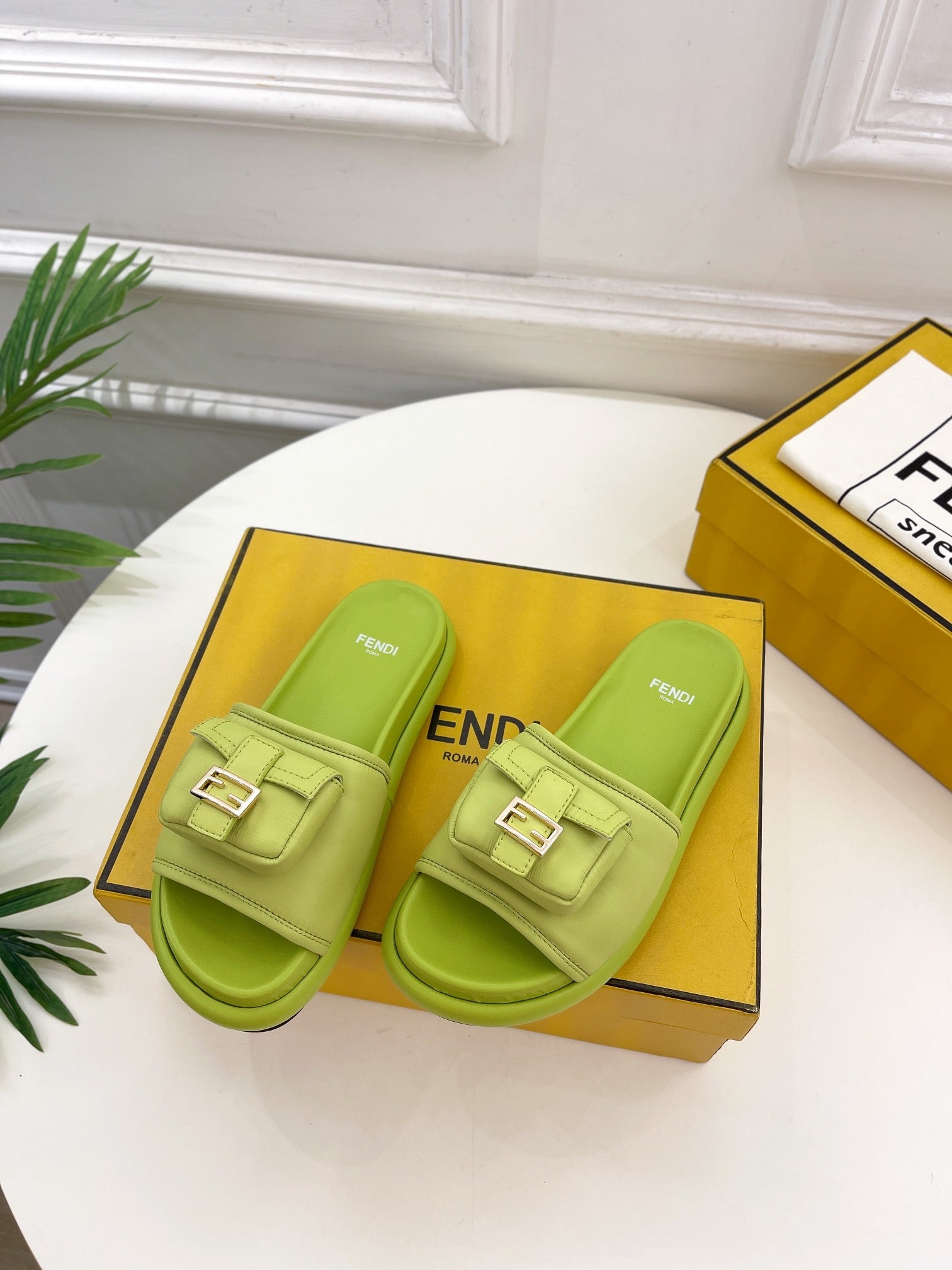 Luxury Shoes - FED - 068
