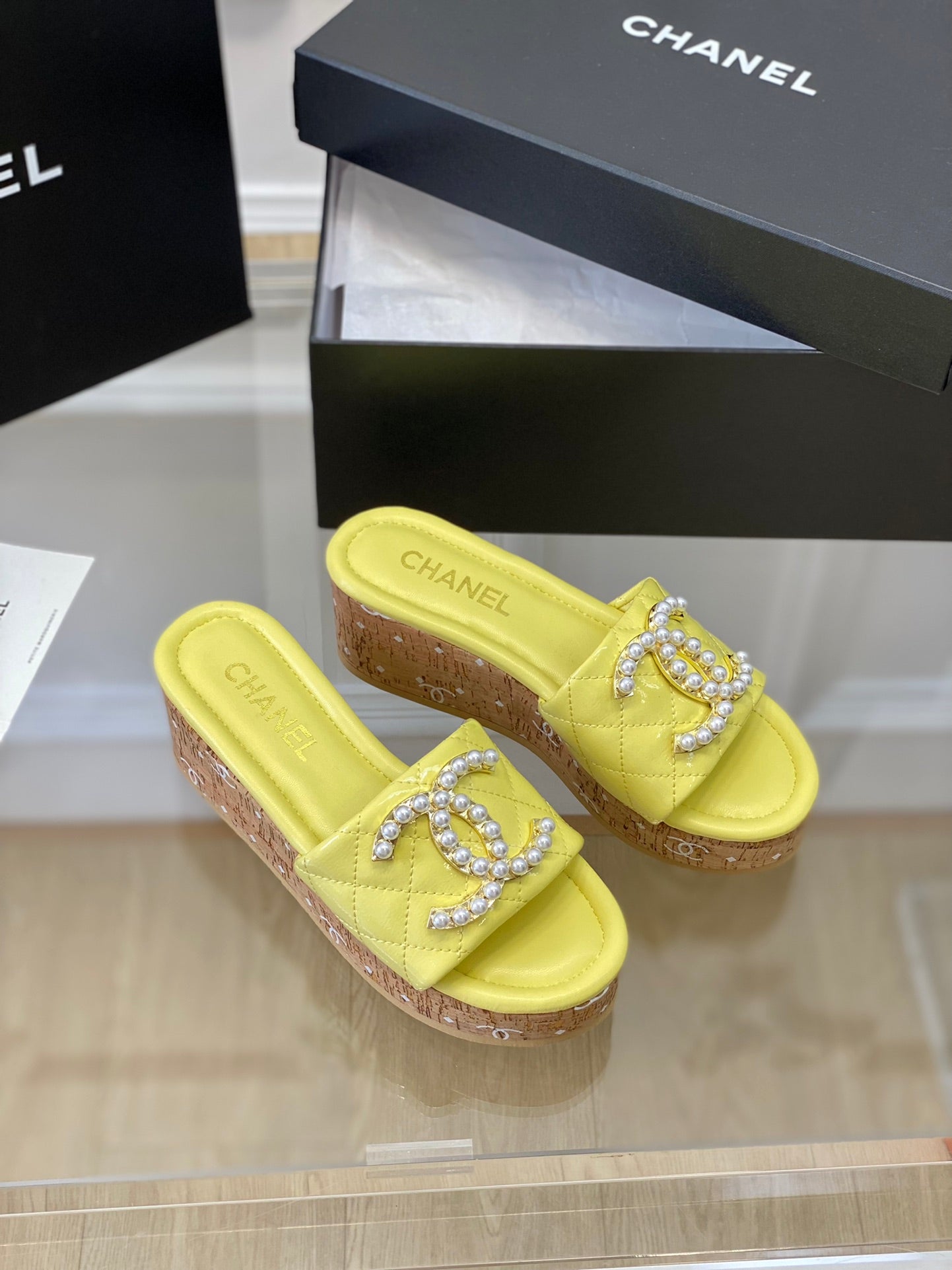 Luxury Shoes Sandals - CHL - 126