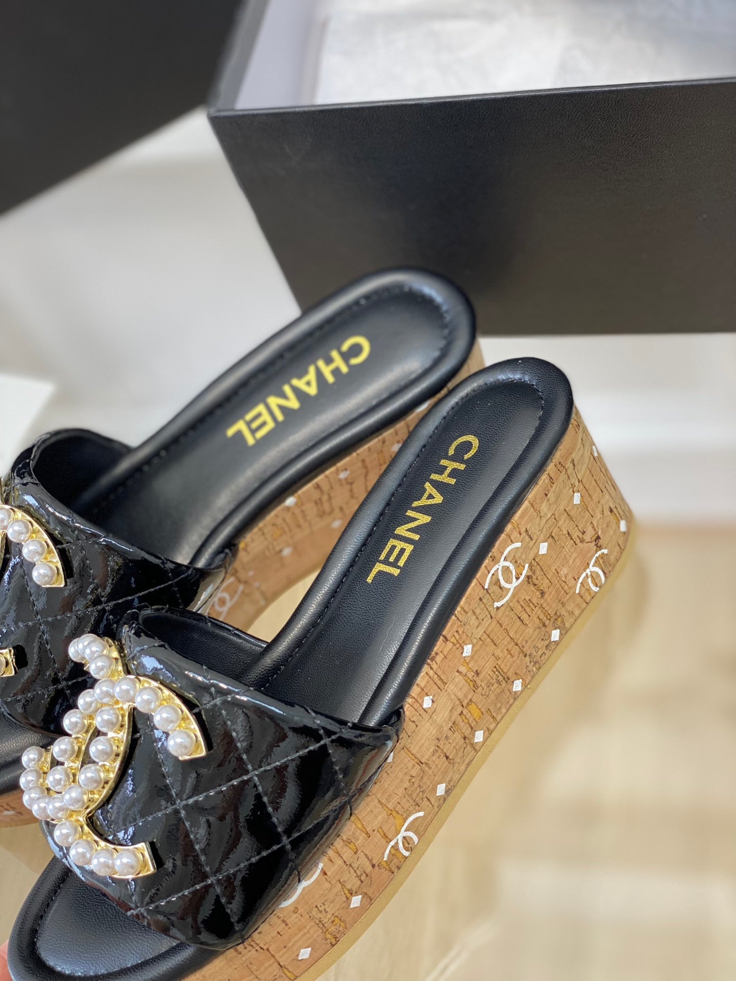 Luxury Shoes Sandals - CHL - 129