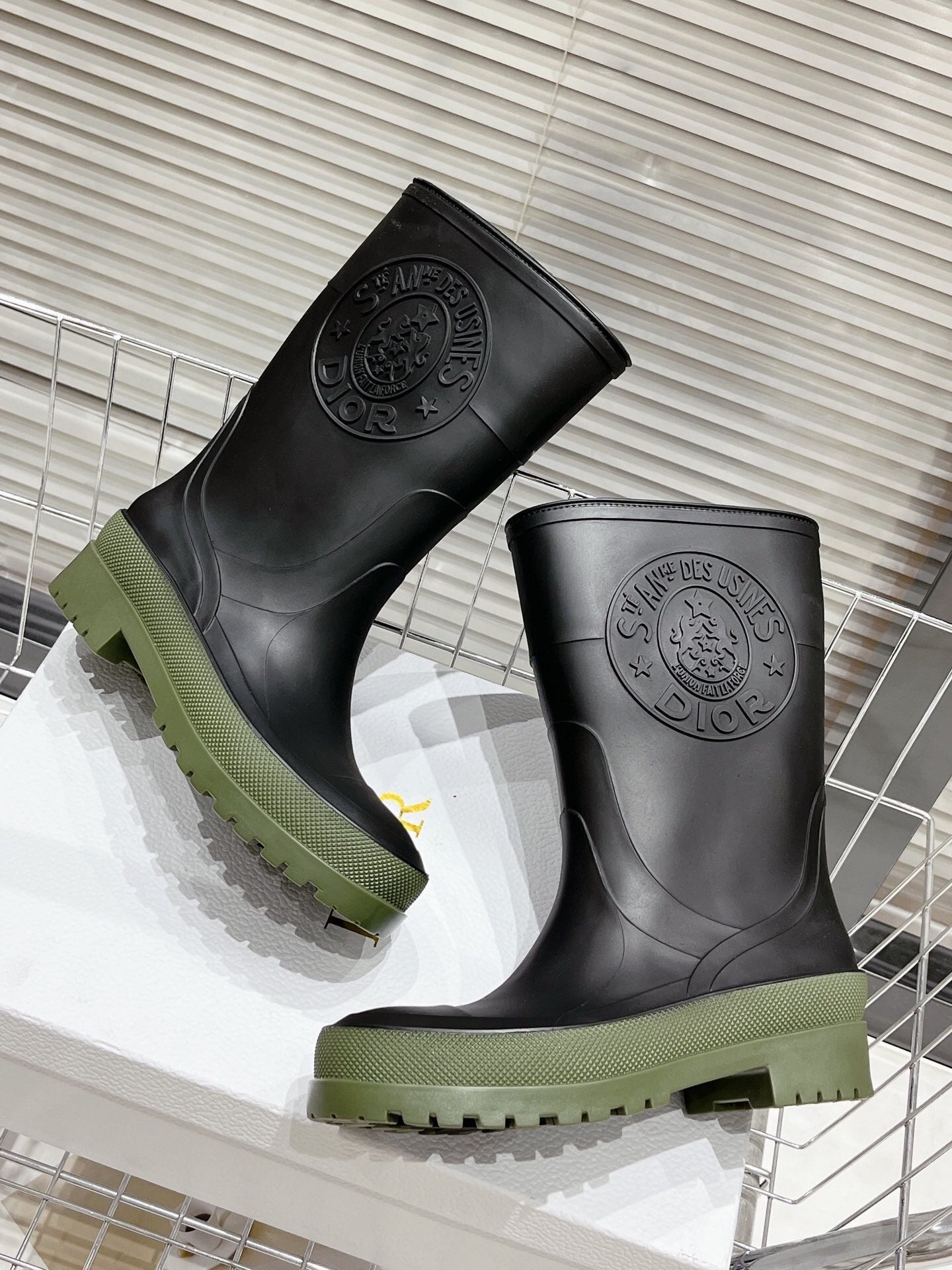 Luxury Shoes - DIR - 129