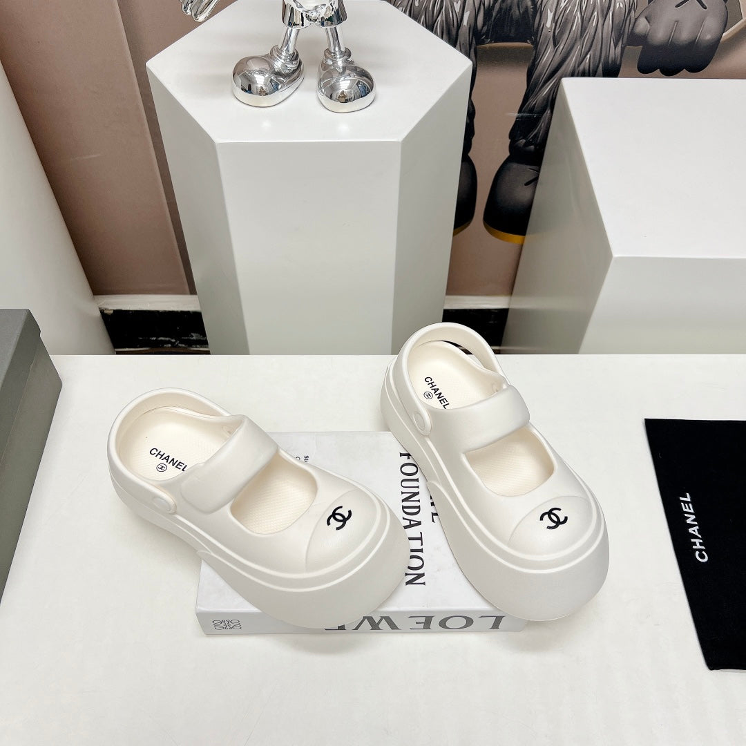 Luxury Shoes Sandals - CHL - 010