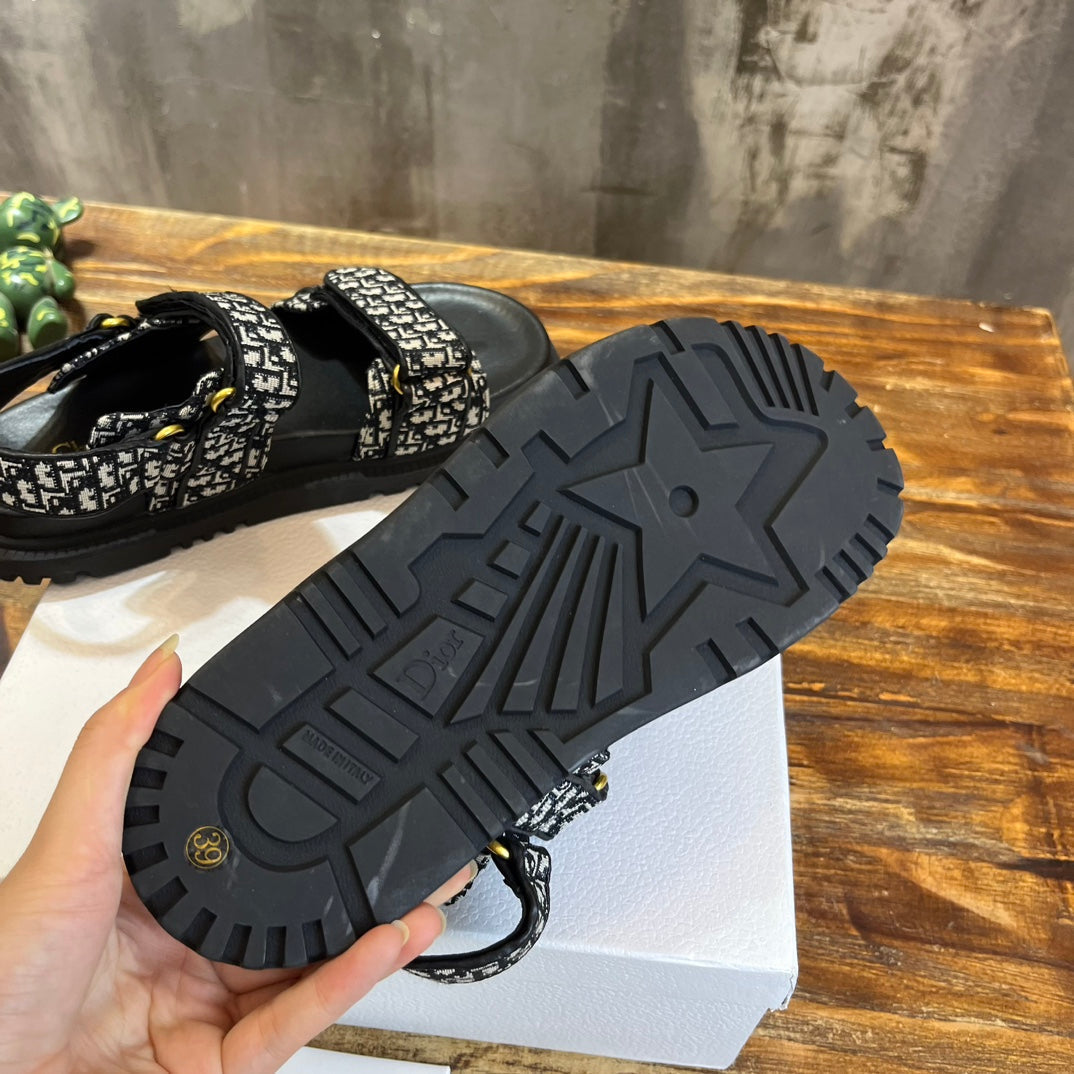 Luxury Shoes - DIR - 038