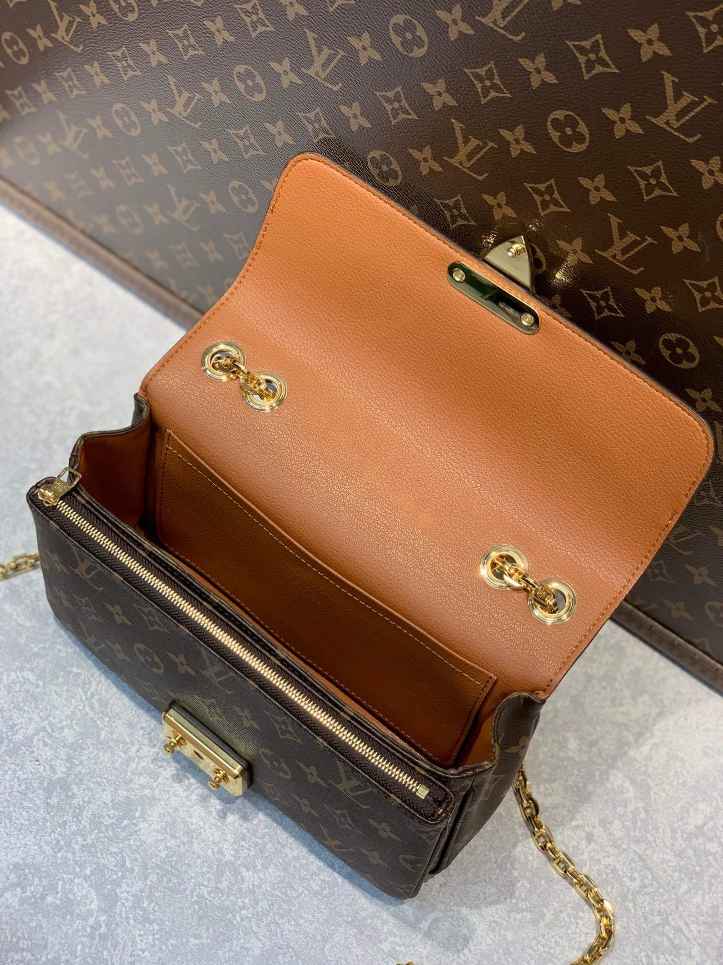M46127 Caramel Brown Marceau Chain bag Pochette Métis