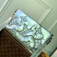 M21056 MAXI MULTI POCHETTE ACCESSOIRES 34CM Pillow Silver / Pale Pink