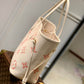 M21579 Neverfull MM Monogram light apricot 31cm
