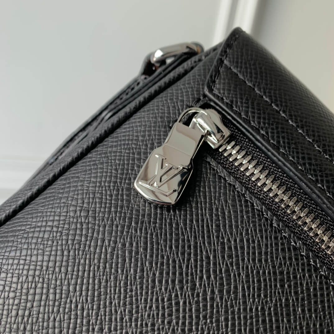 M30850 District PM Taïga 26cm black man bag