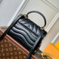M53937 Hold Me Handbag black 23cm New Wave