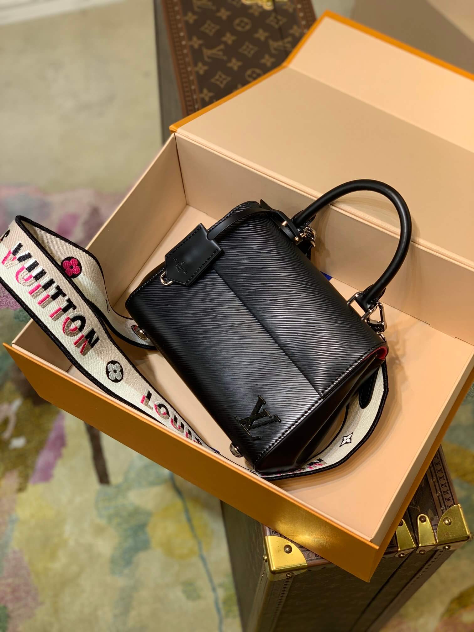 M58931 Cluny MINI Monogram 20cm black