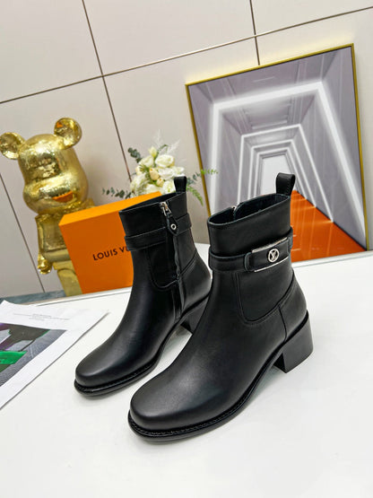 Luxury Shoes - LU-V - 584