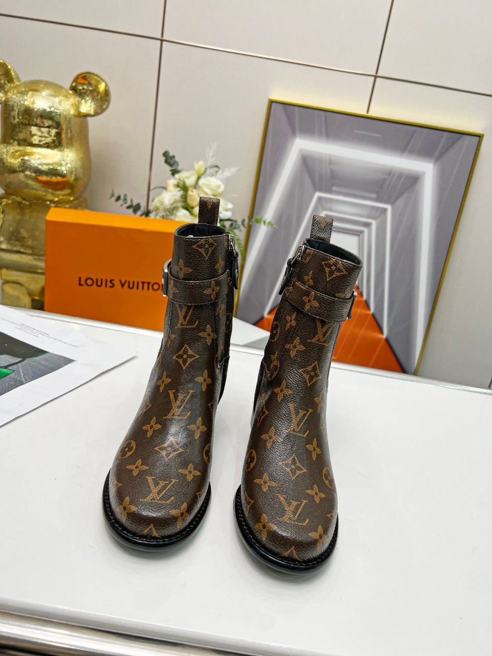 Luxury Shoes - LU-V - 583