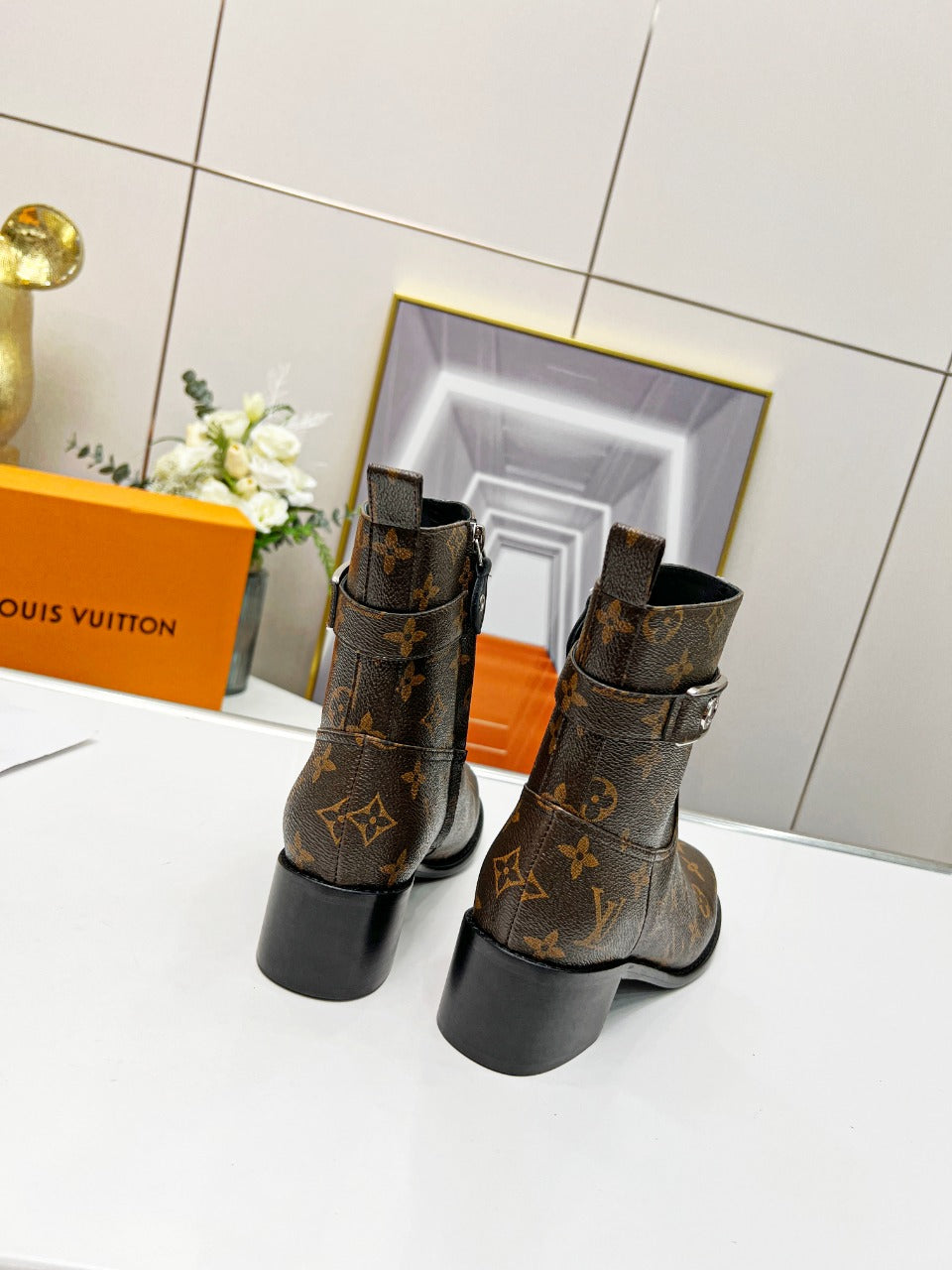 Luxury Shoes - LU-V - 583
