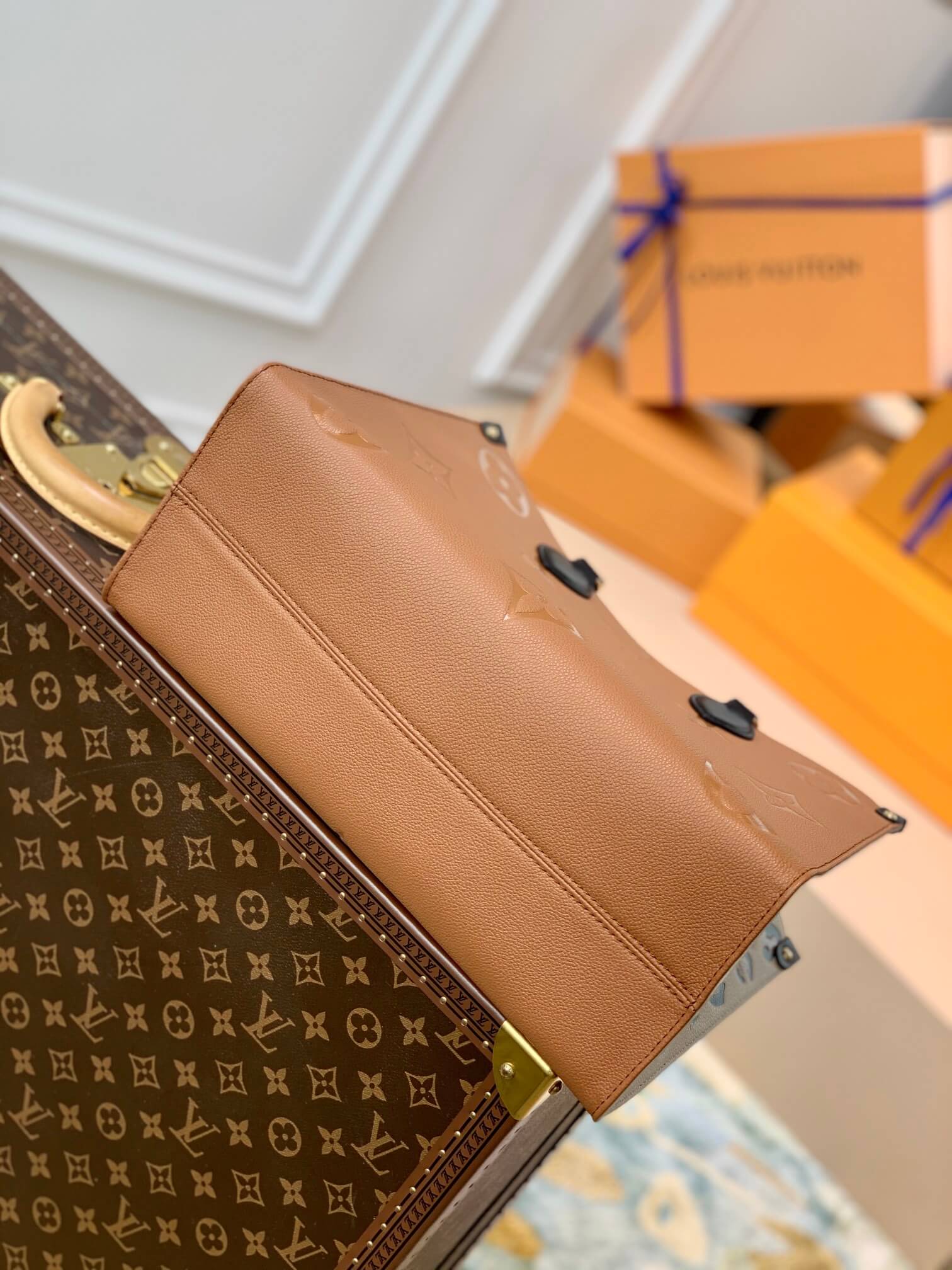 OnTheGo MM Bag Monogram Empreinte M58522 Brown