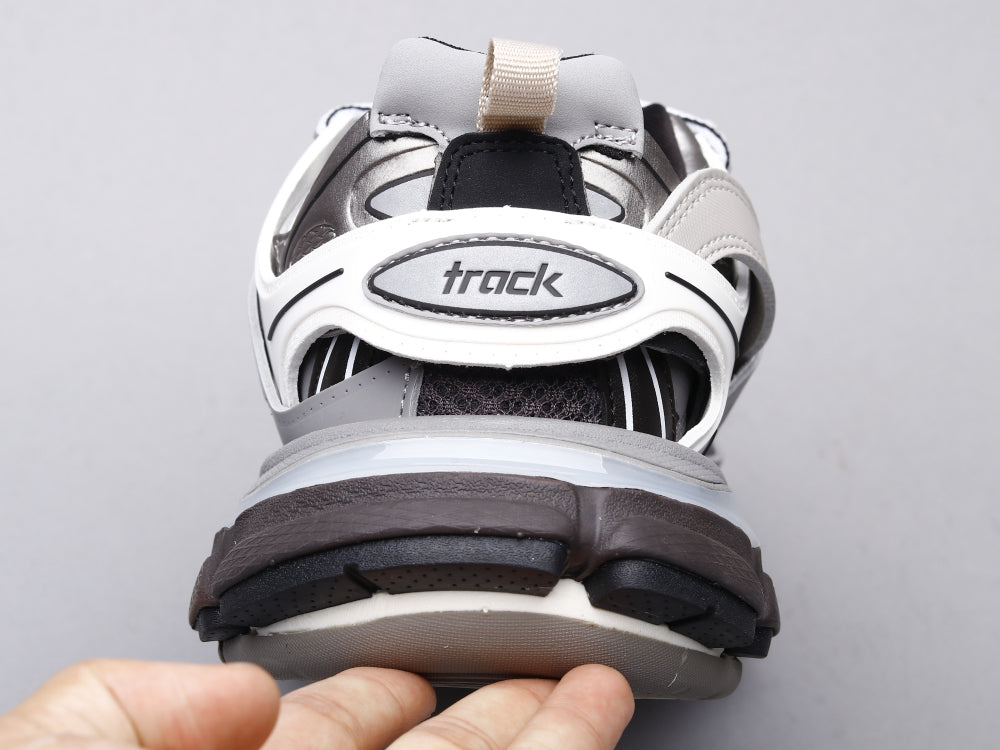 BL - Bla Track LED Sneaker