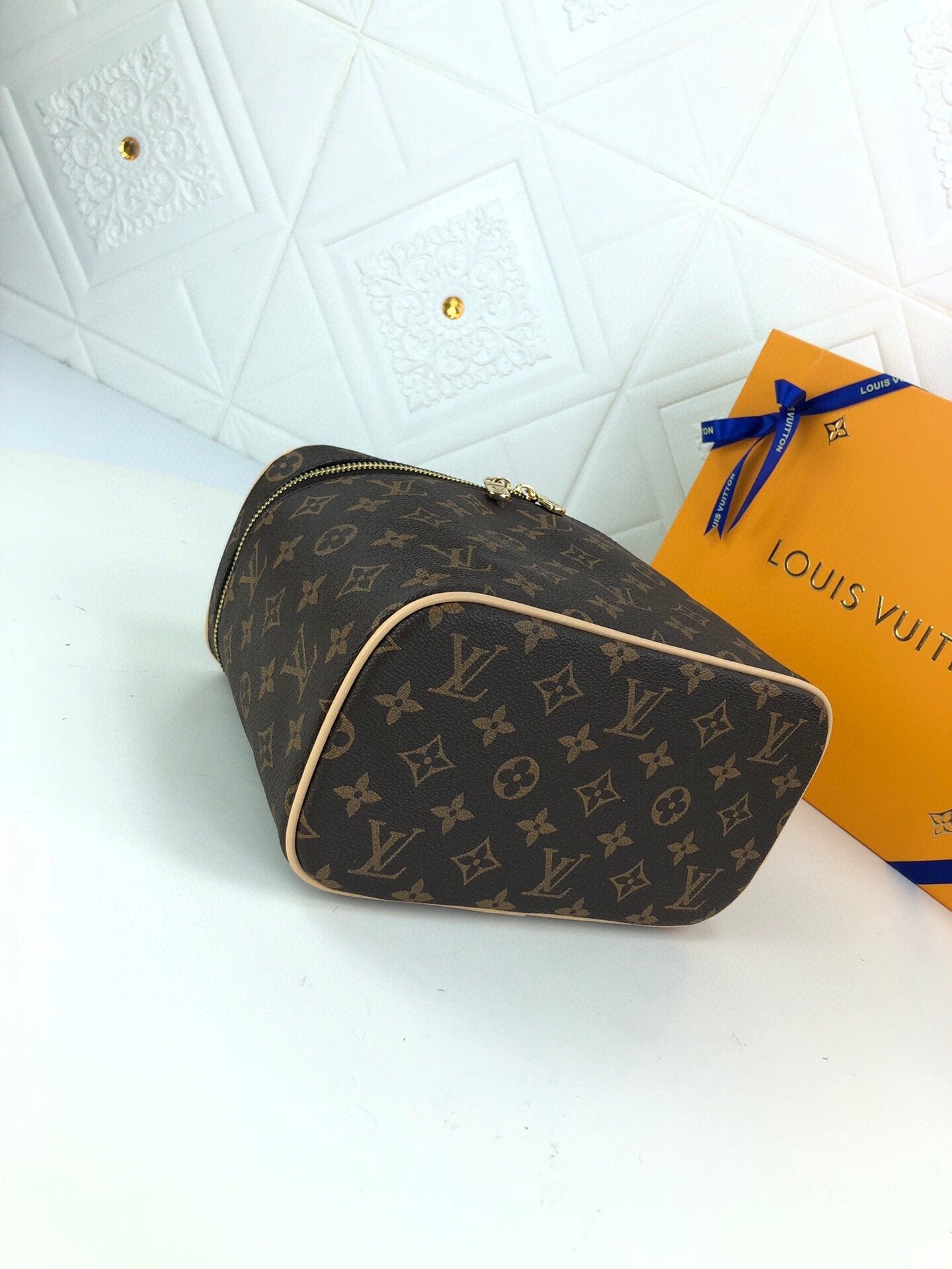 BL - High Quality Bags LUV 023