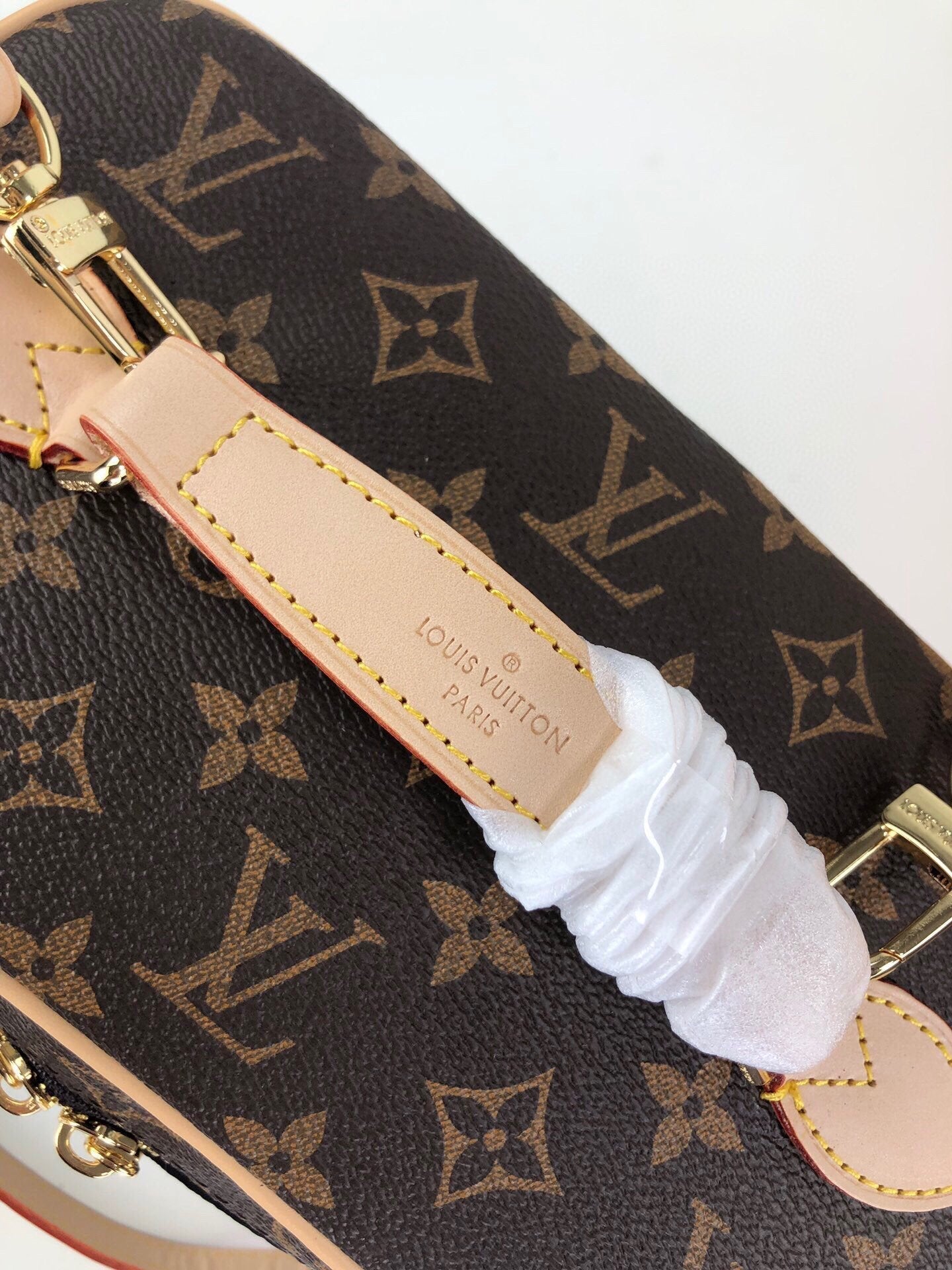 BL - High Quality Bags LUV 023
