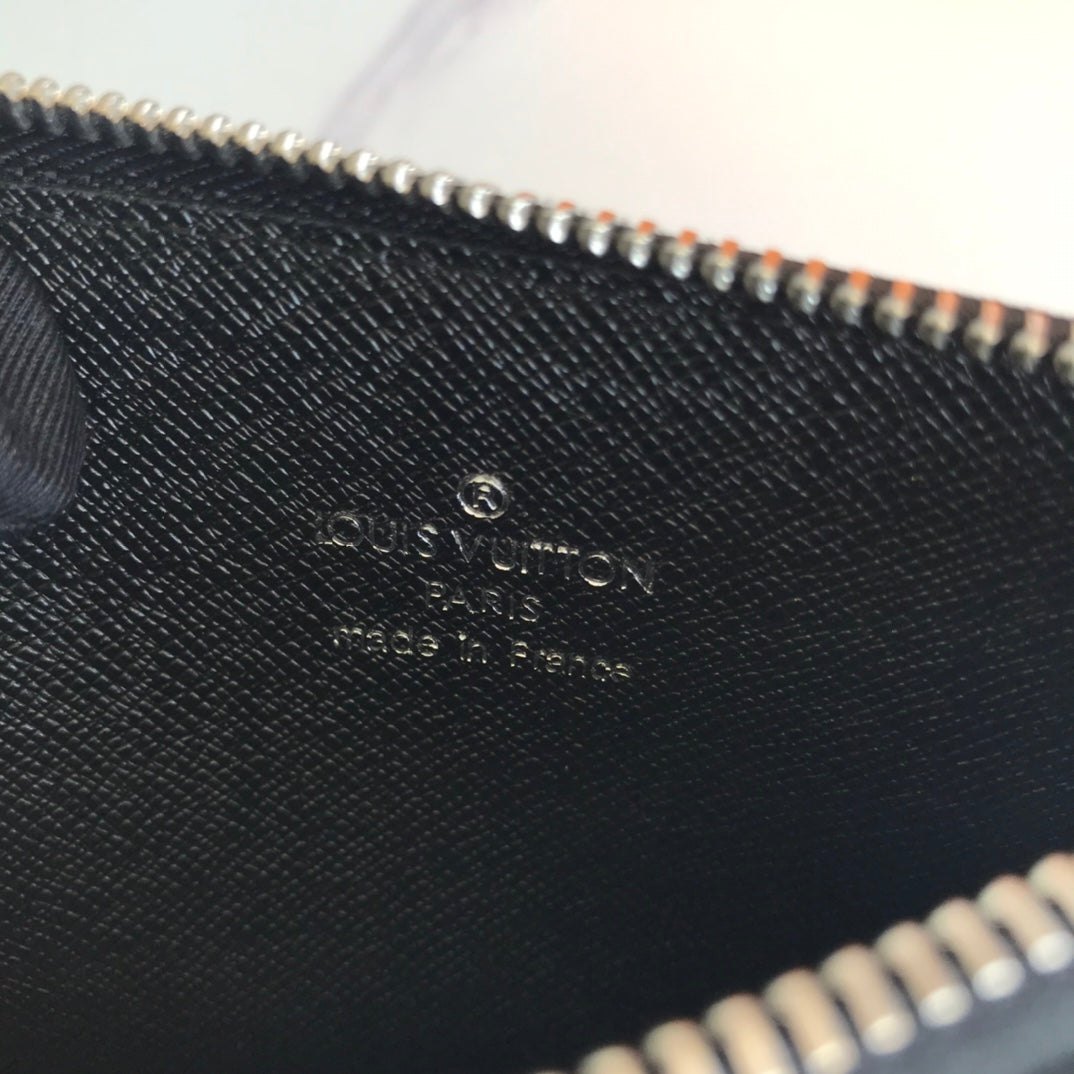 BL - High Quality Wallet LUV 130