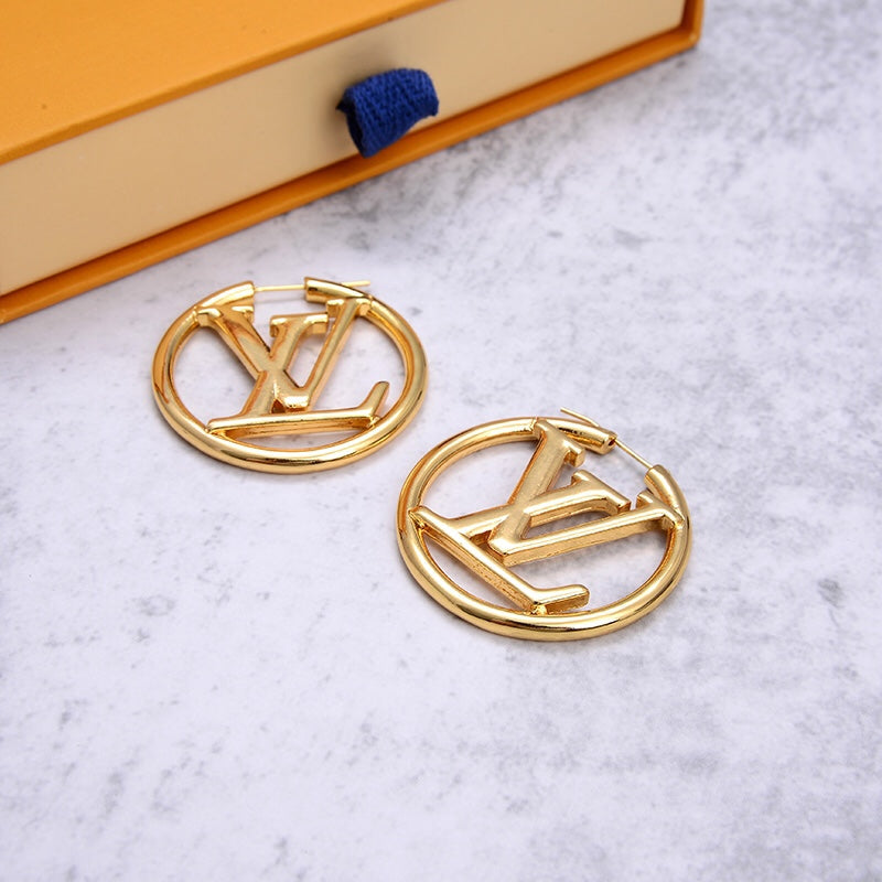 High Quality Earring LUV 005