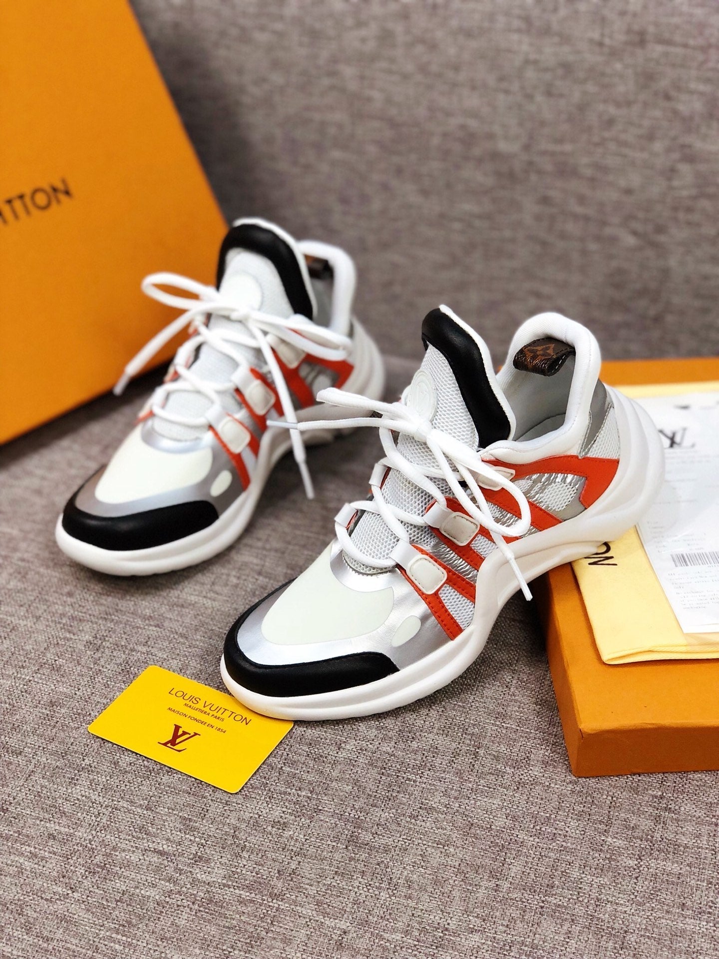 BL - LUV Archlight White Black Orange Sneaker