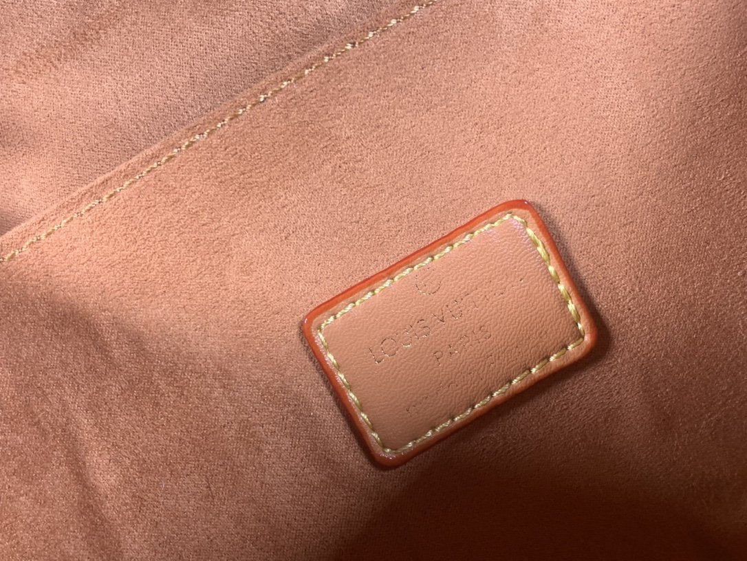 BL - High Quality Bags LUV 111
