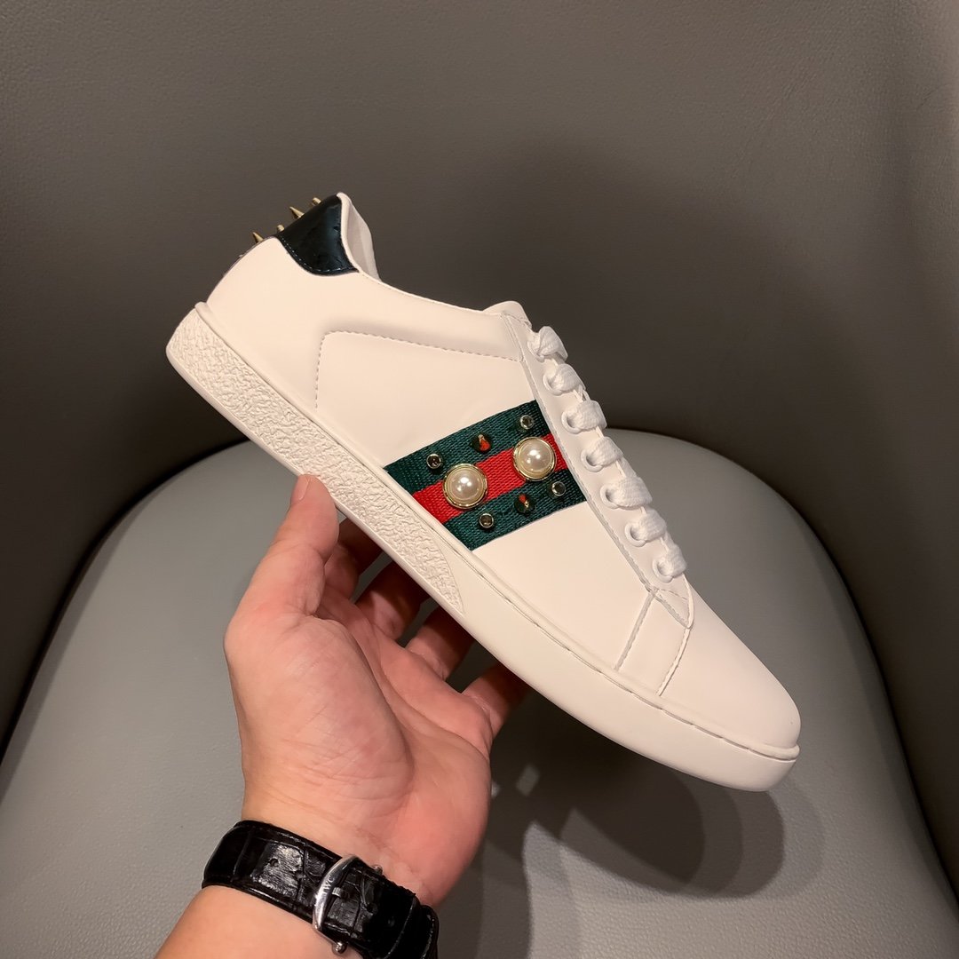 BL-GCI  ACE LEATHER SNEAKER WITH  PEARL110
