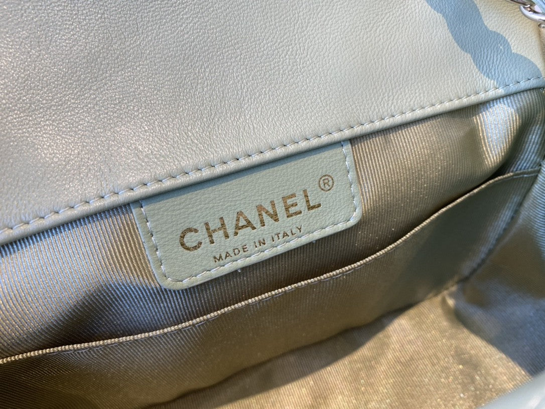 ChanelSmall Flap Bag Gold Hardware Green For Women, Women’s Handbags, Shoulder Bags 7.5in/19cm AS2232