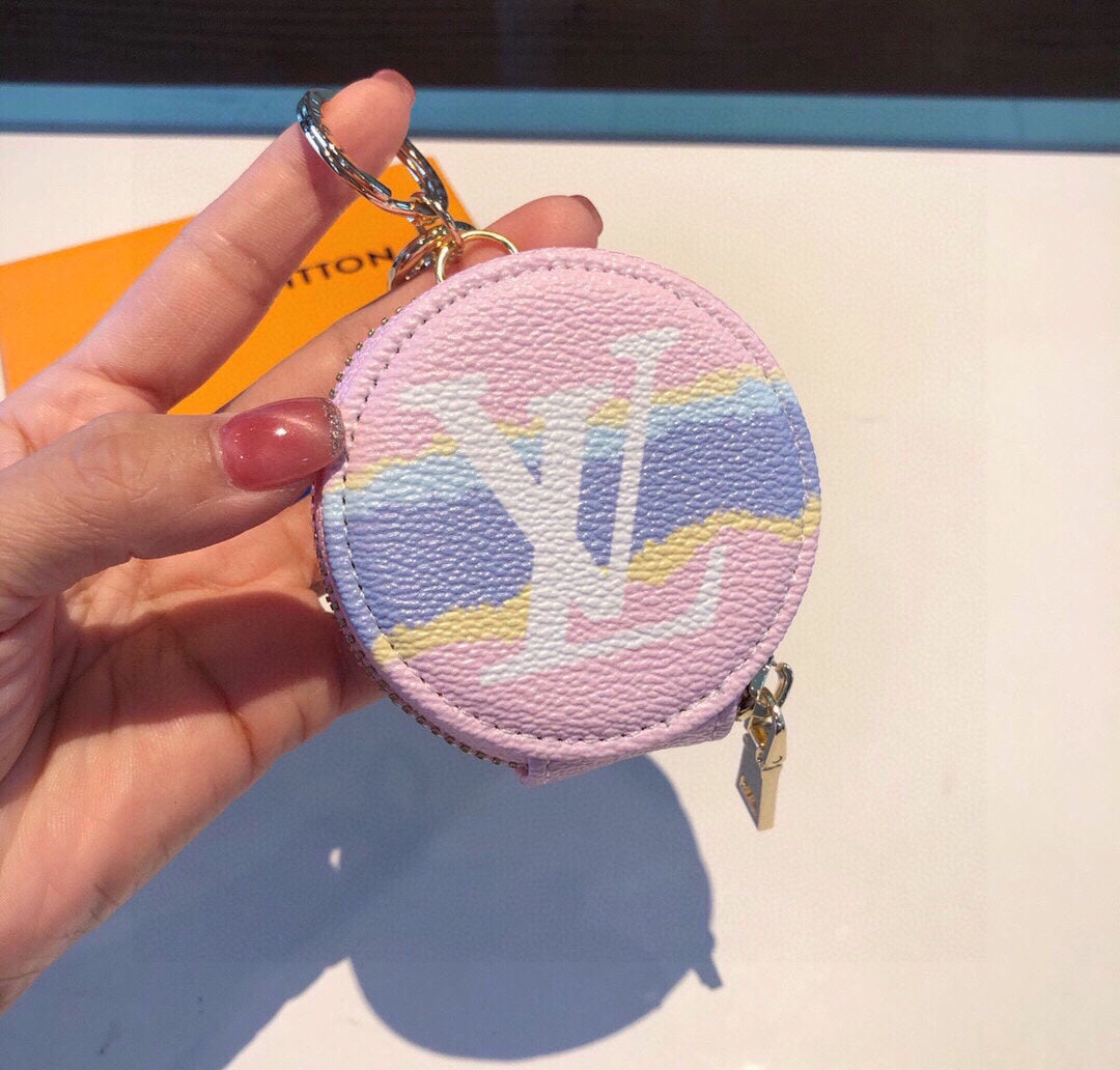 BL -High Quality Keychains LUV 061