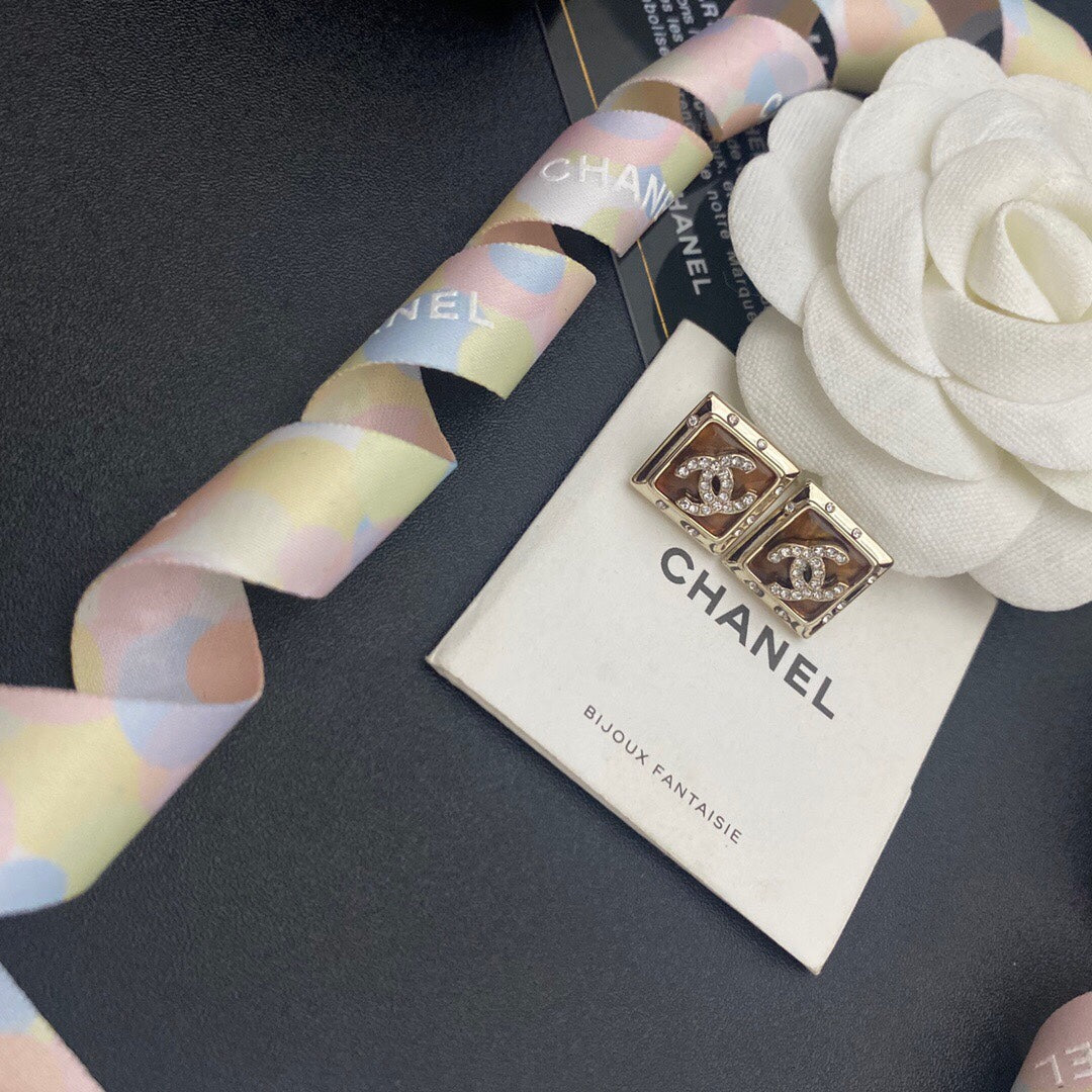 BL - High Quality Earring CHL 025