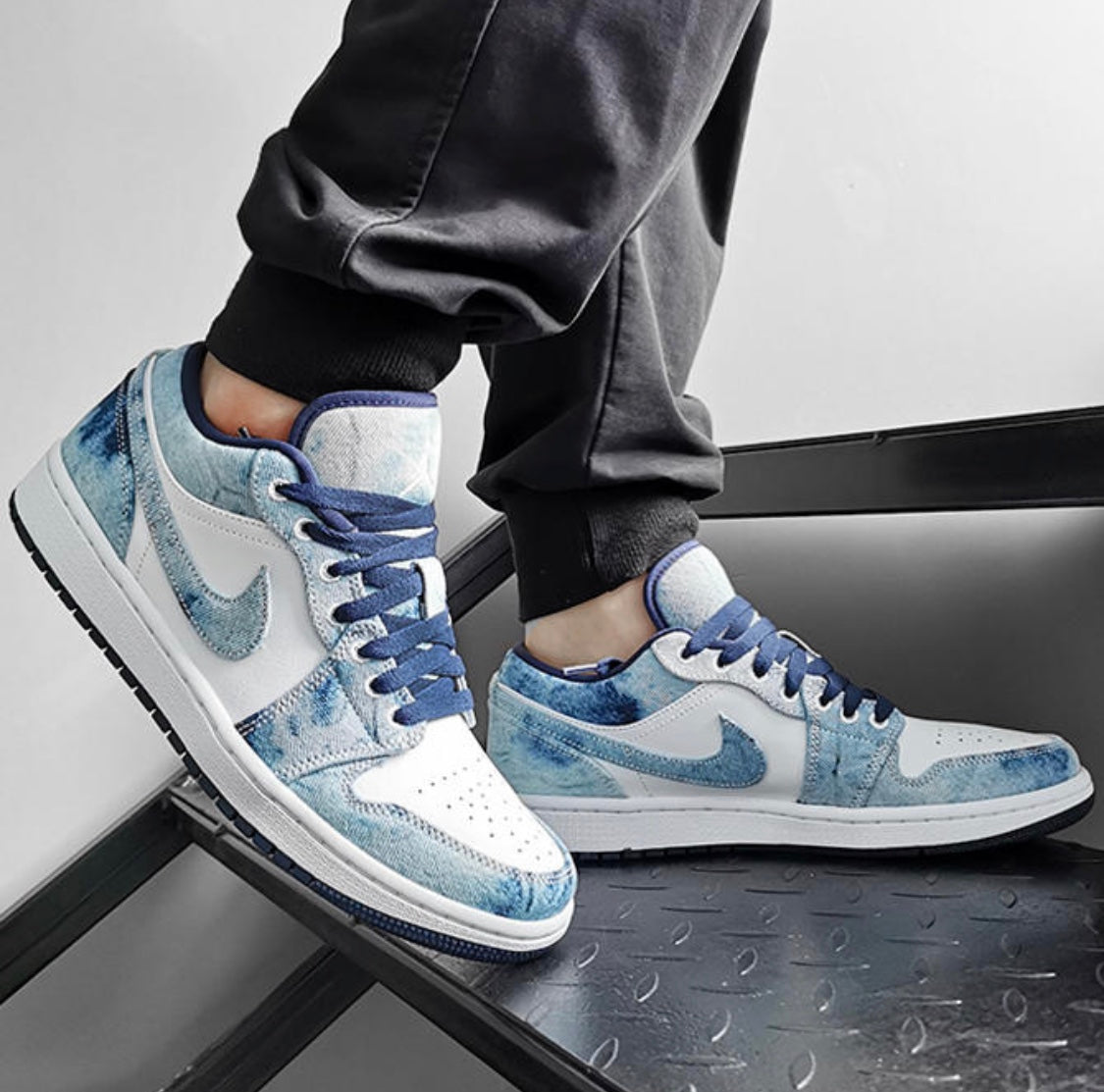 BL - AJ1 washed denim denim