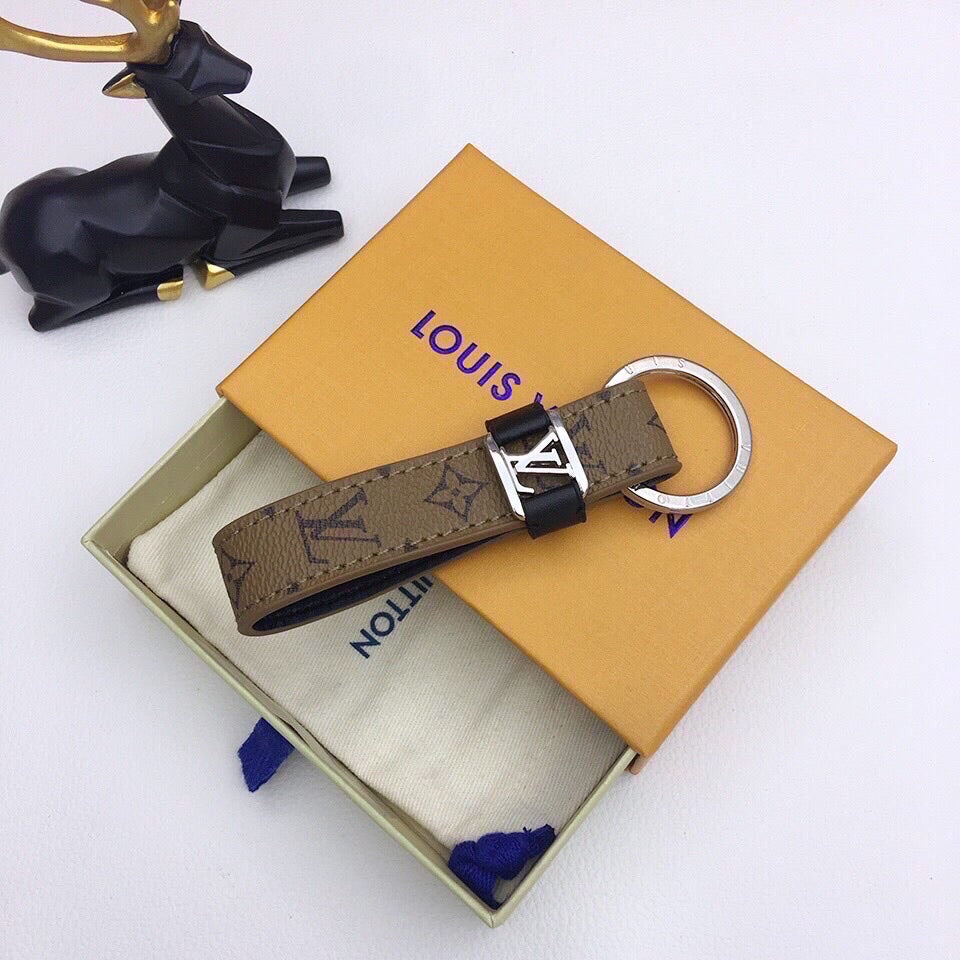 BL - High Quality Keychains LUV 001