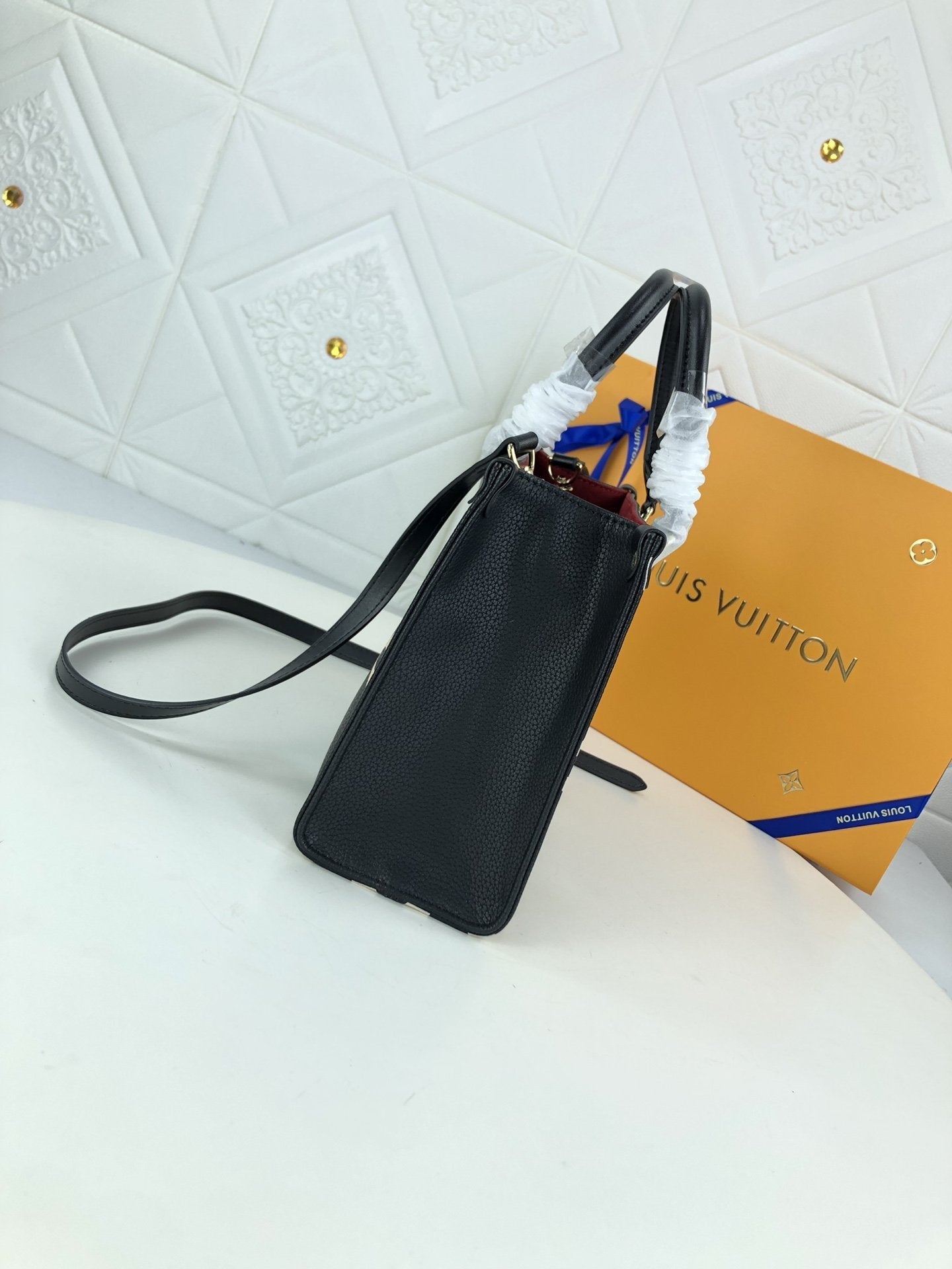 BL - High Quality Bags LUV 106