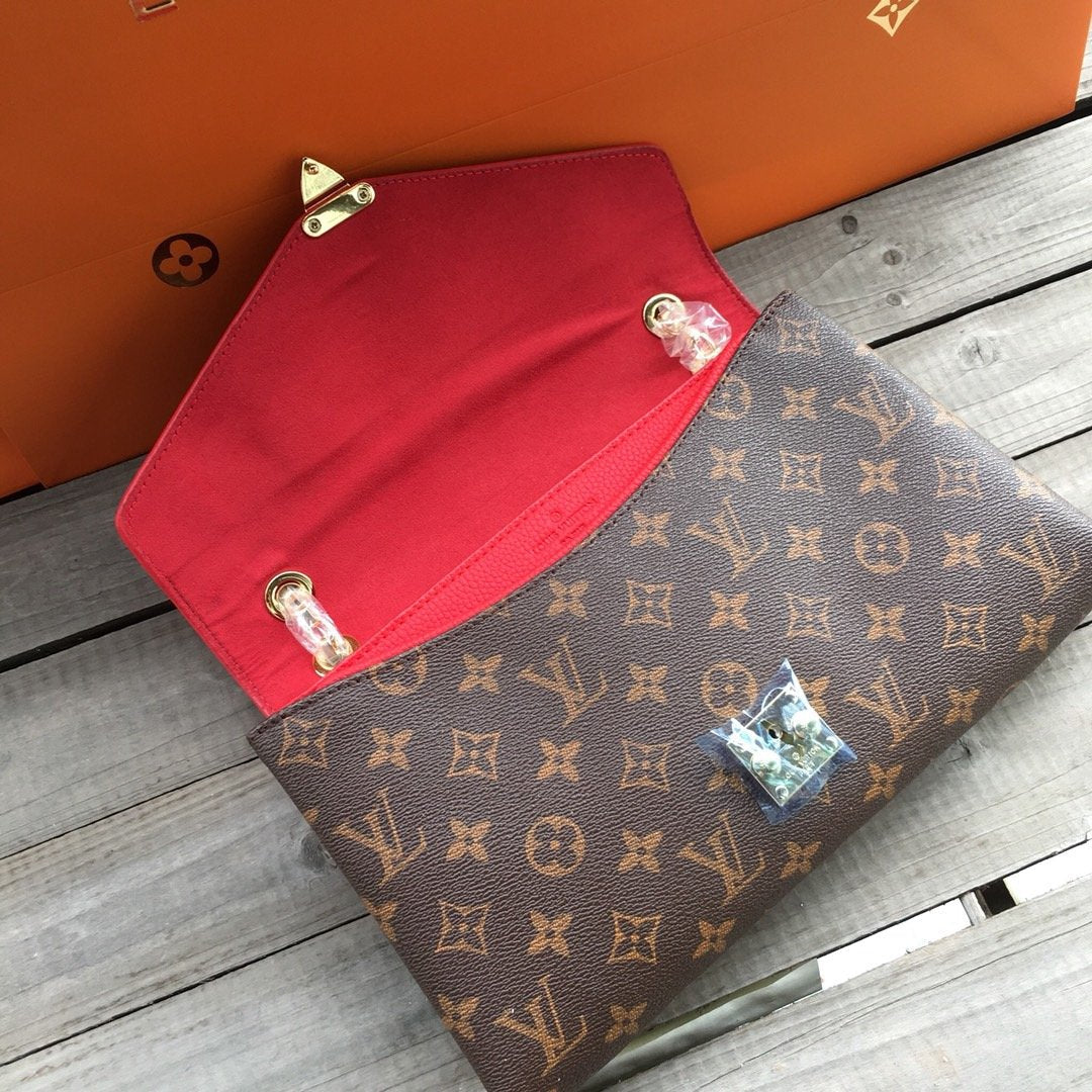 BL - High Quality Bags LUV 210