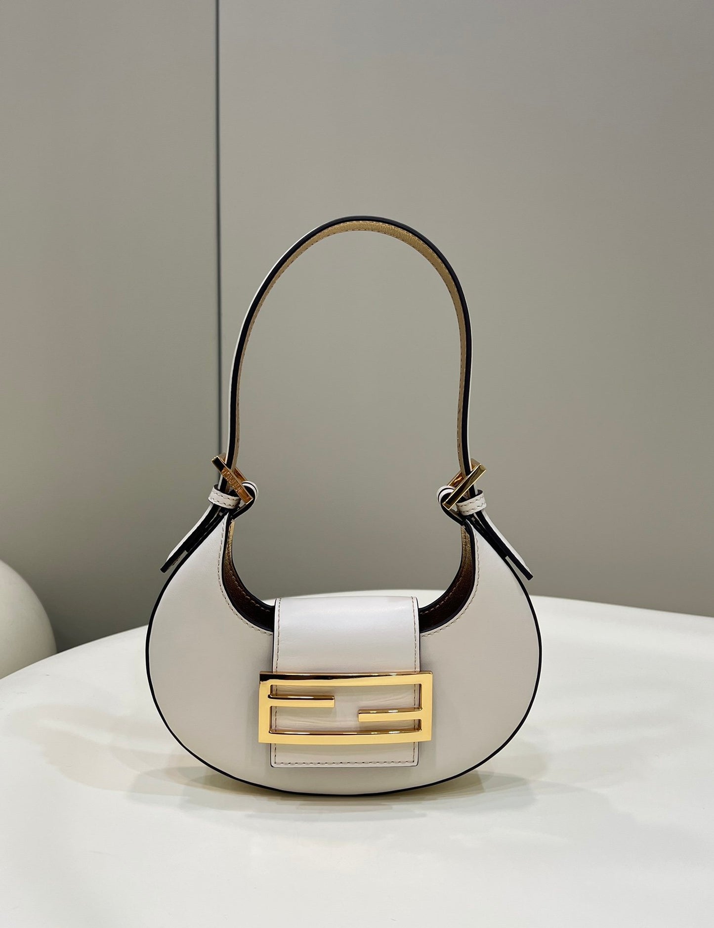FI Cookie White For Women, Women’s Handbags, Shoulder Bags 7.4in/19cm FF 8BS065AAIWF0K7E