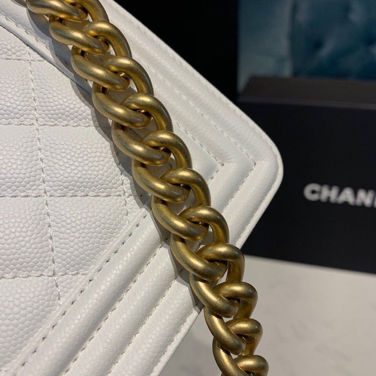 ChanelSmall Boy Handbag White For Women, Women’s Bags, Shoulder And Crossbody Bags 7.8in/20cm A67085