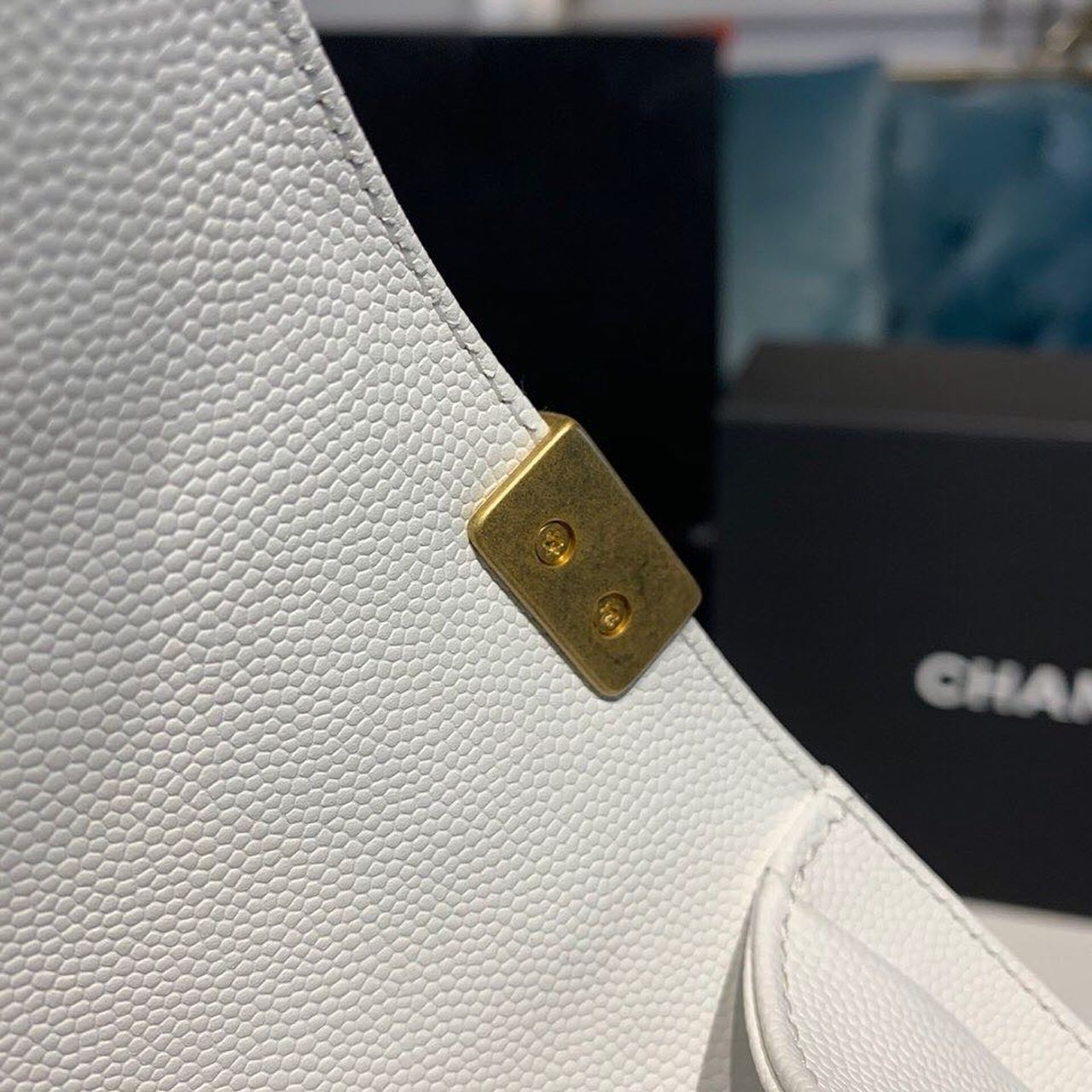 ChanelSmall Boy Handbag White For Women, Women’s Bags, Shoulder And Crossbody Bags 7.8in/20cm A67085