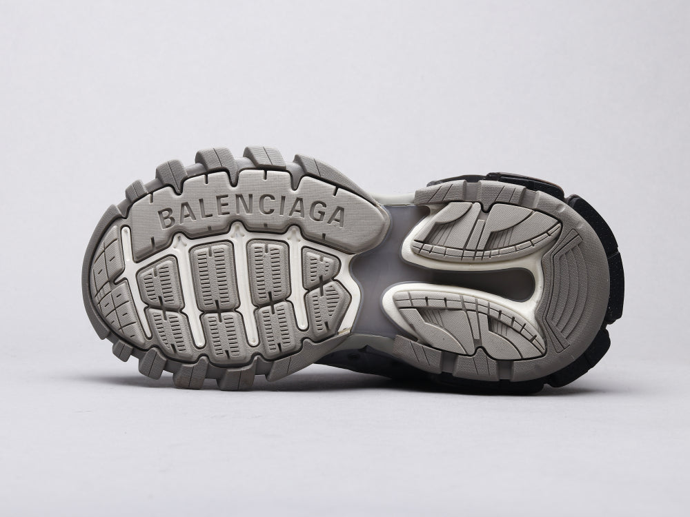 BL - Bla Track LED Sneaker