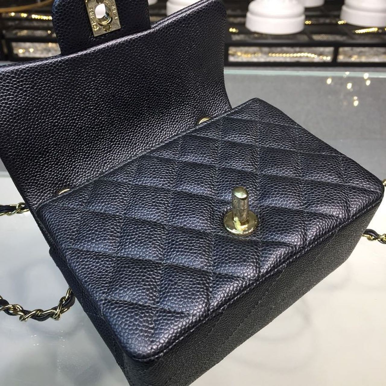 ChanelMini Flap Bag Caviar Black For Women, Women’s Bags, Shoulder And Crossbody Bags 6.7in/17cm A35200
