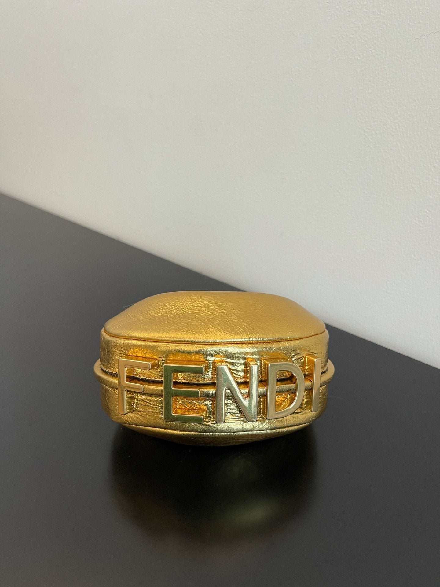 FI Nano FIgraphy Gold For Women, Women’s HandBags 6.7in/17cm FF 7AS089