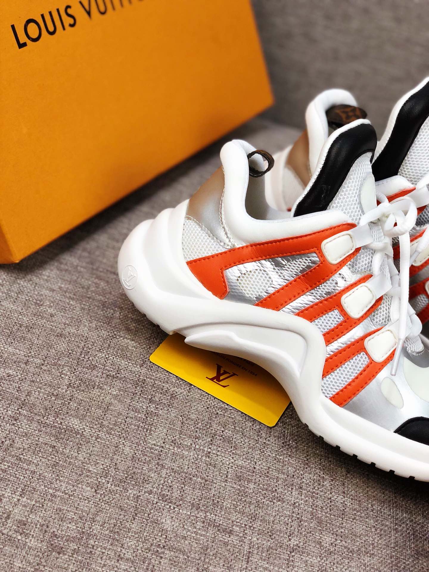 BL - LUV Archlight White Black Orange Sneaker