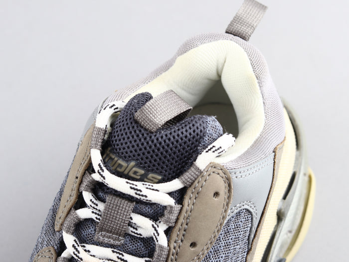BL - Bla Triple S Grey Sneaker