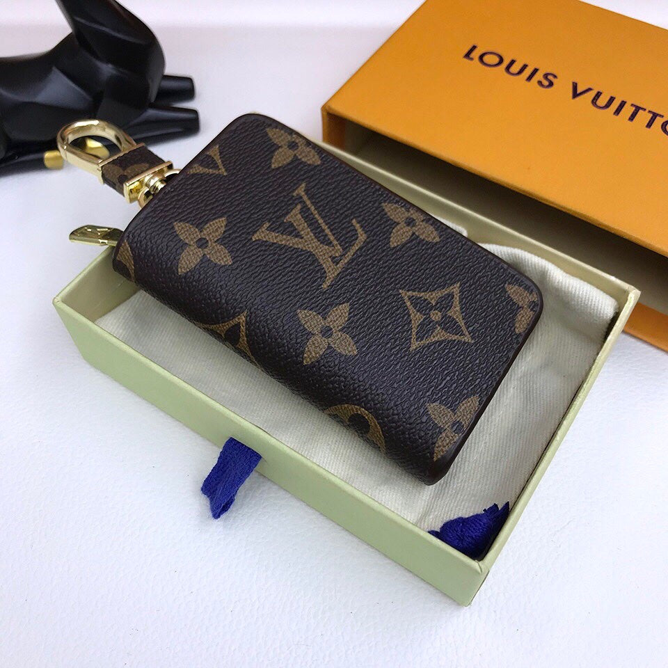 BL -High Quality Keychains LUV 066