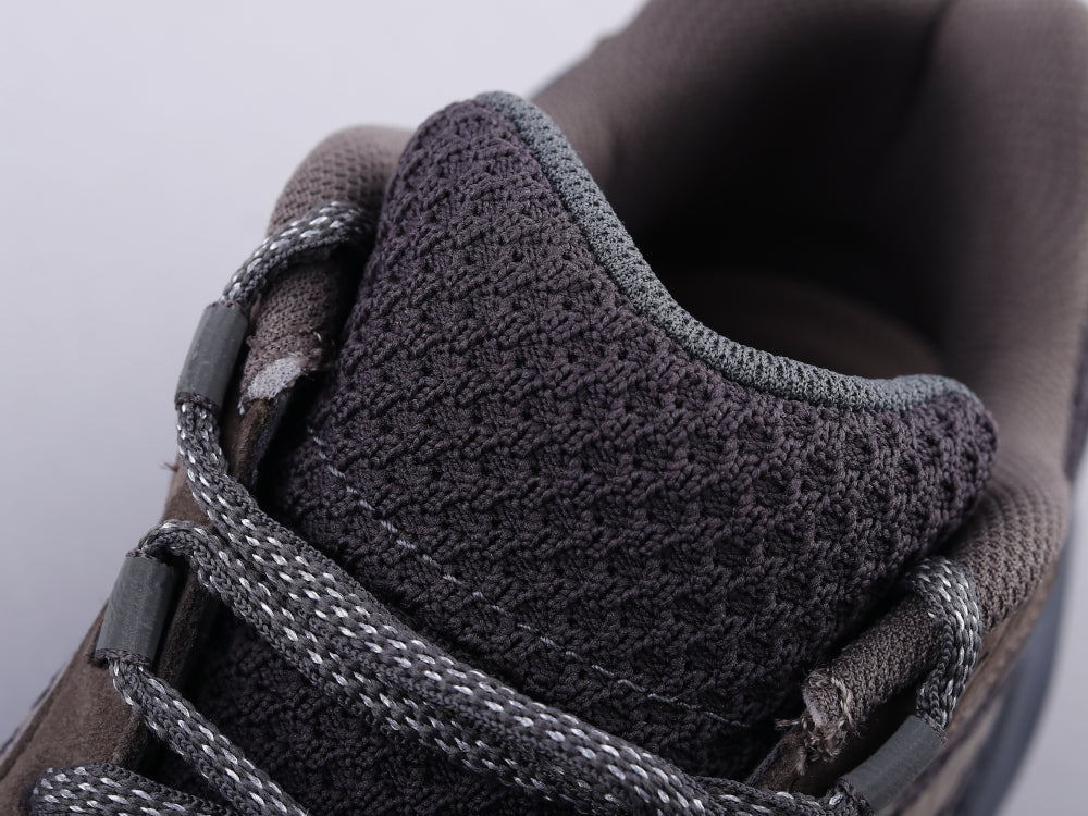 BL - Yzy 700 Geode Sneaker