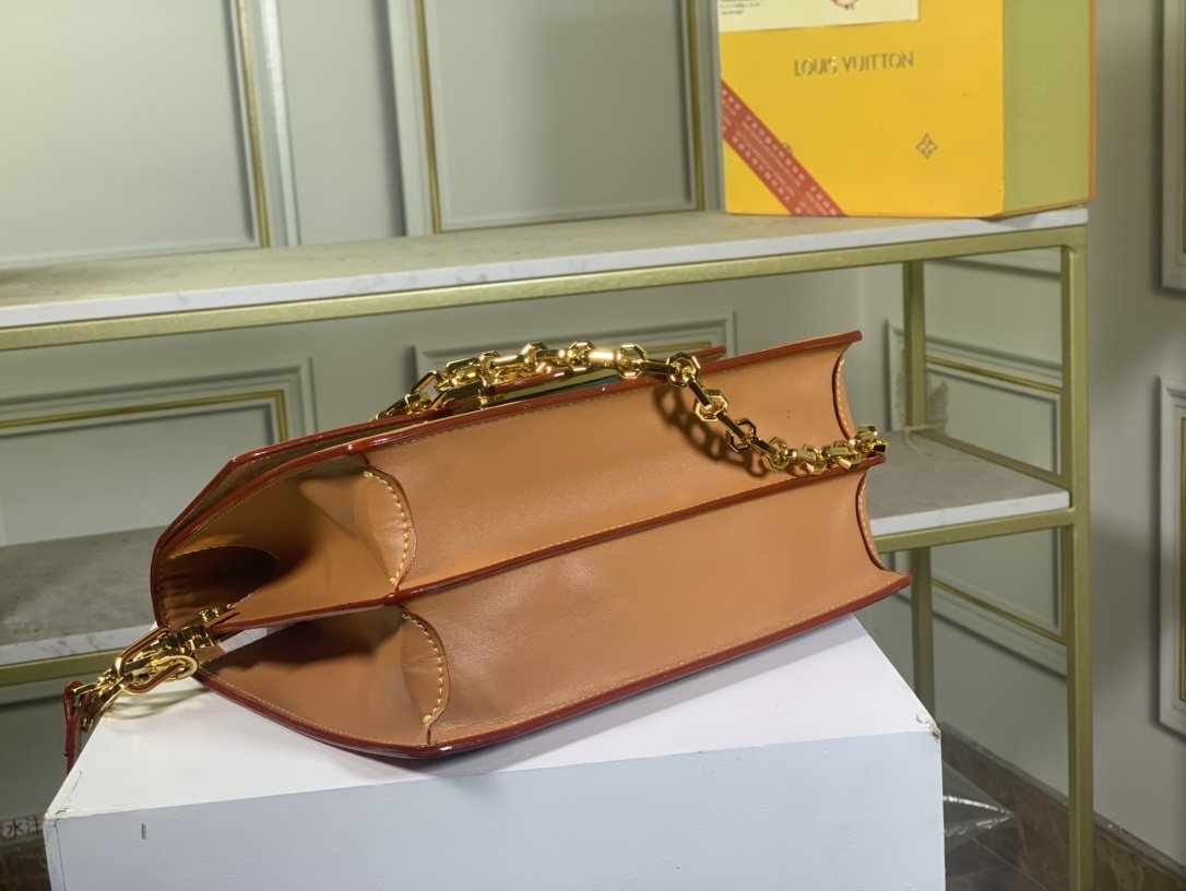 BL - High Quality Bags LUV 108