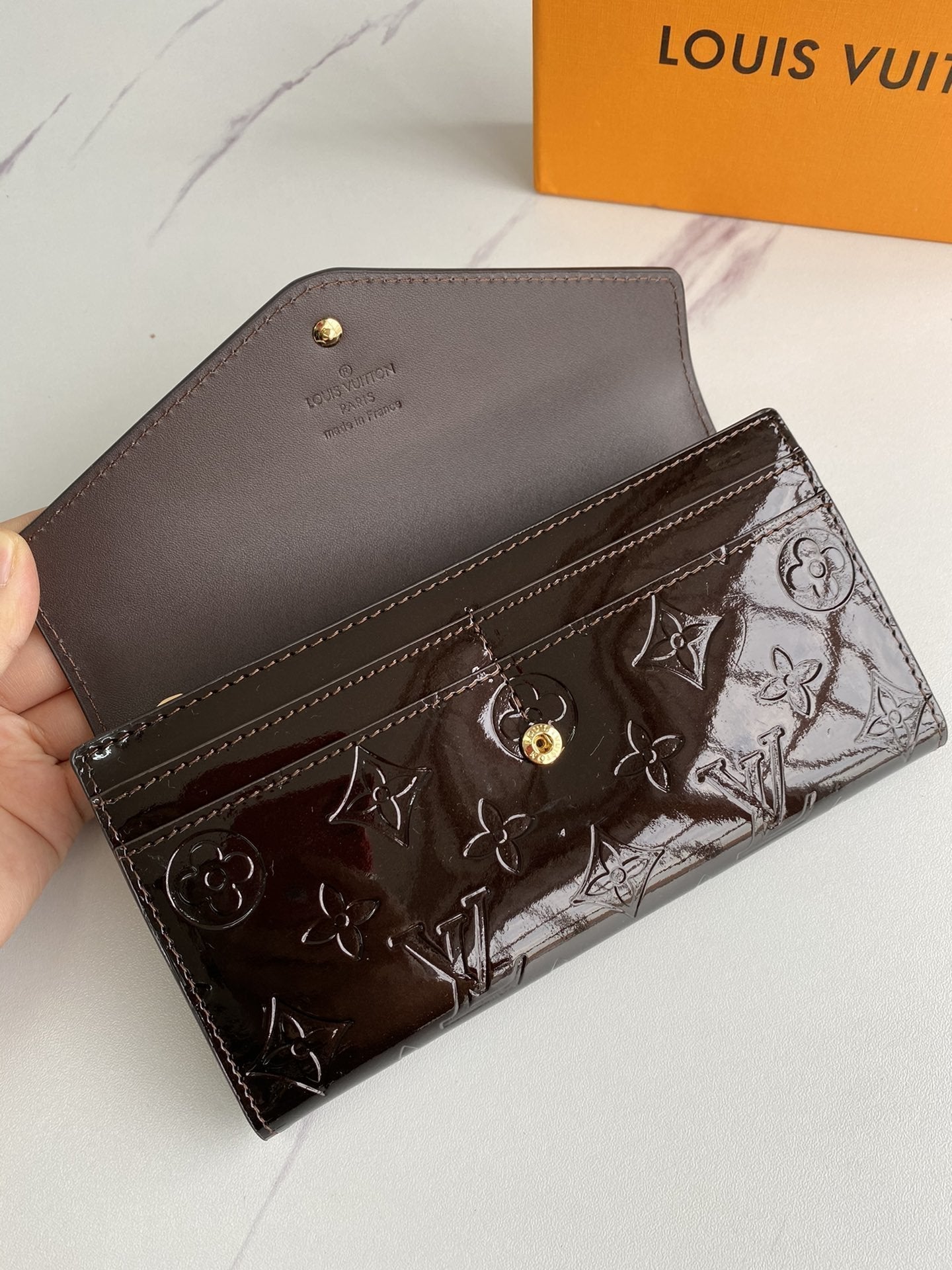 BL - High Quality Wallet LUV 003