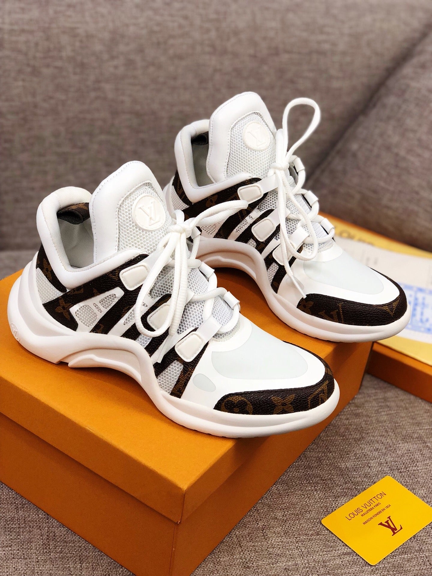 BL - LUV Archlight White Brown Sneaker