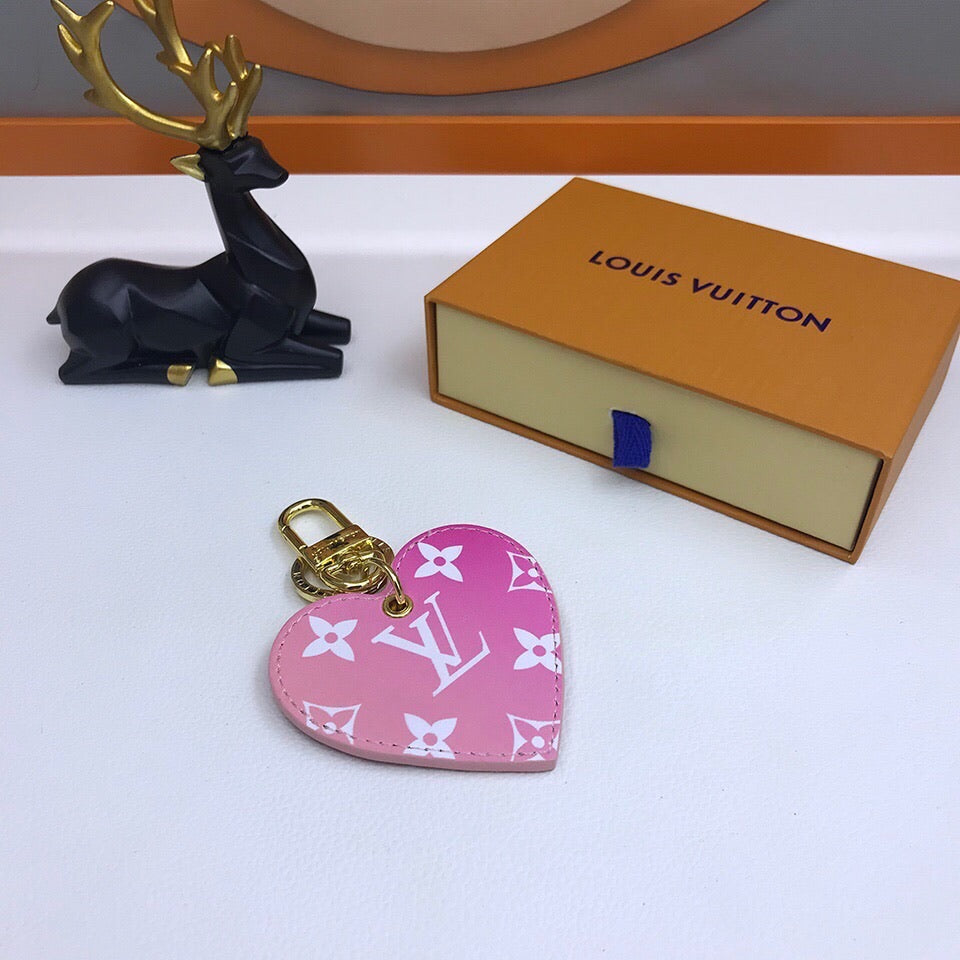 BL - High Quality Keychains LUV 010